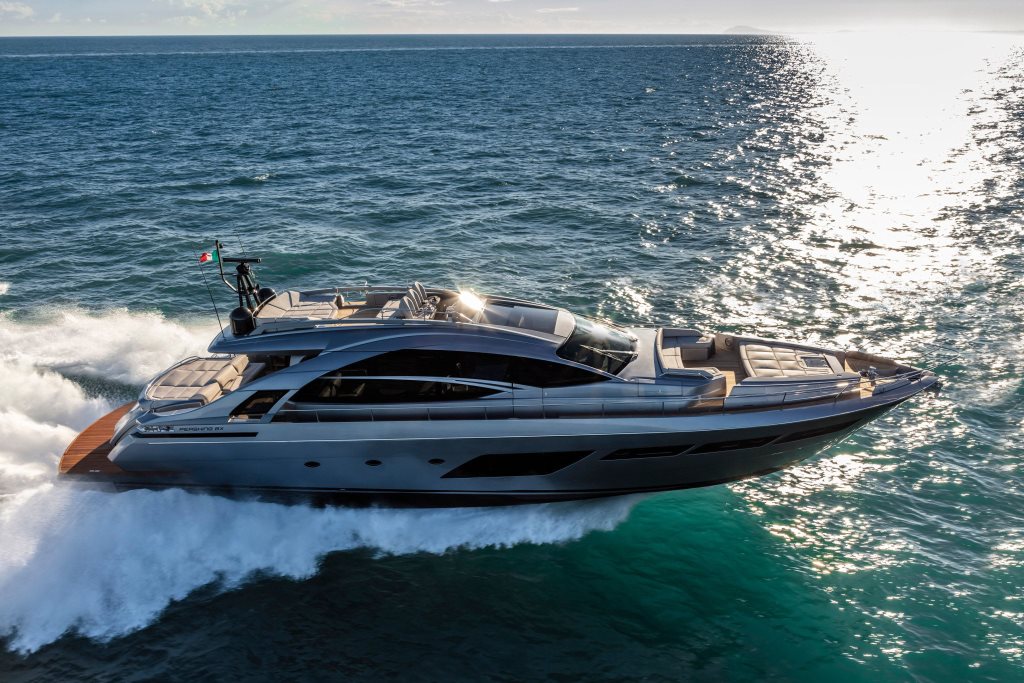 Pershing 8X — photo 2