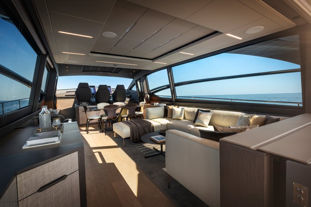 Pershing 8X — photo 7