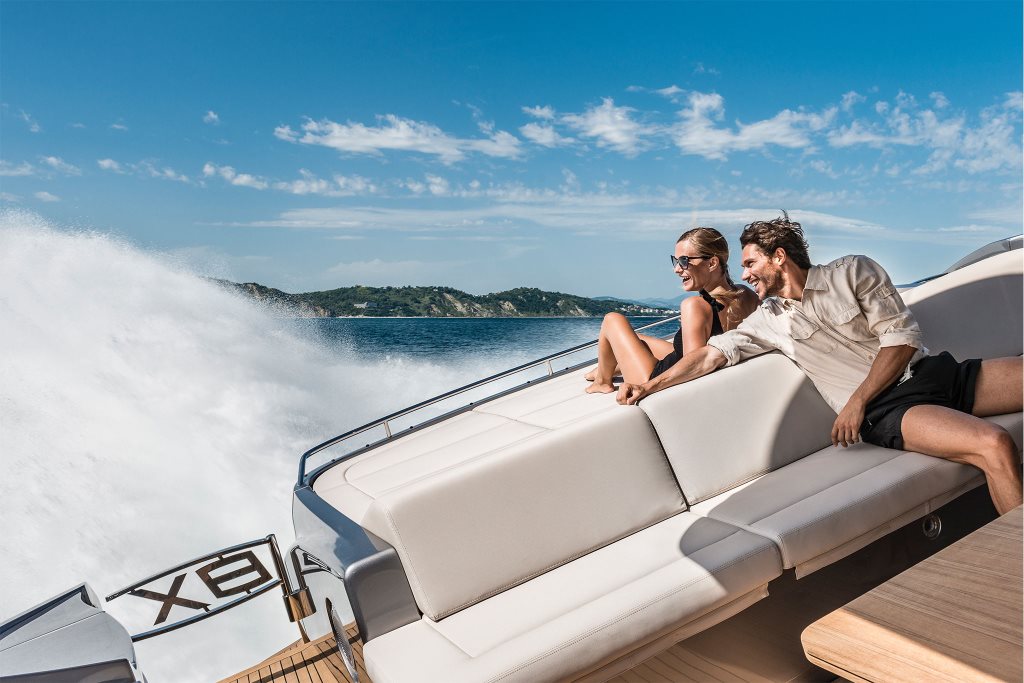Pershing 8X — photo 4