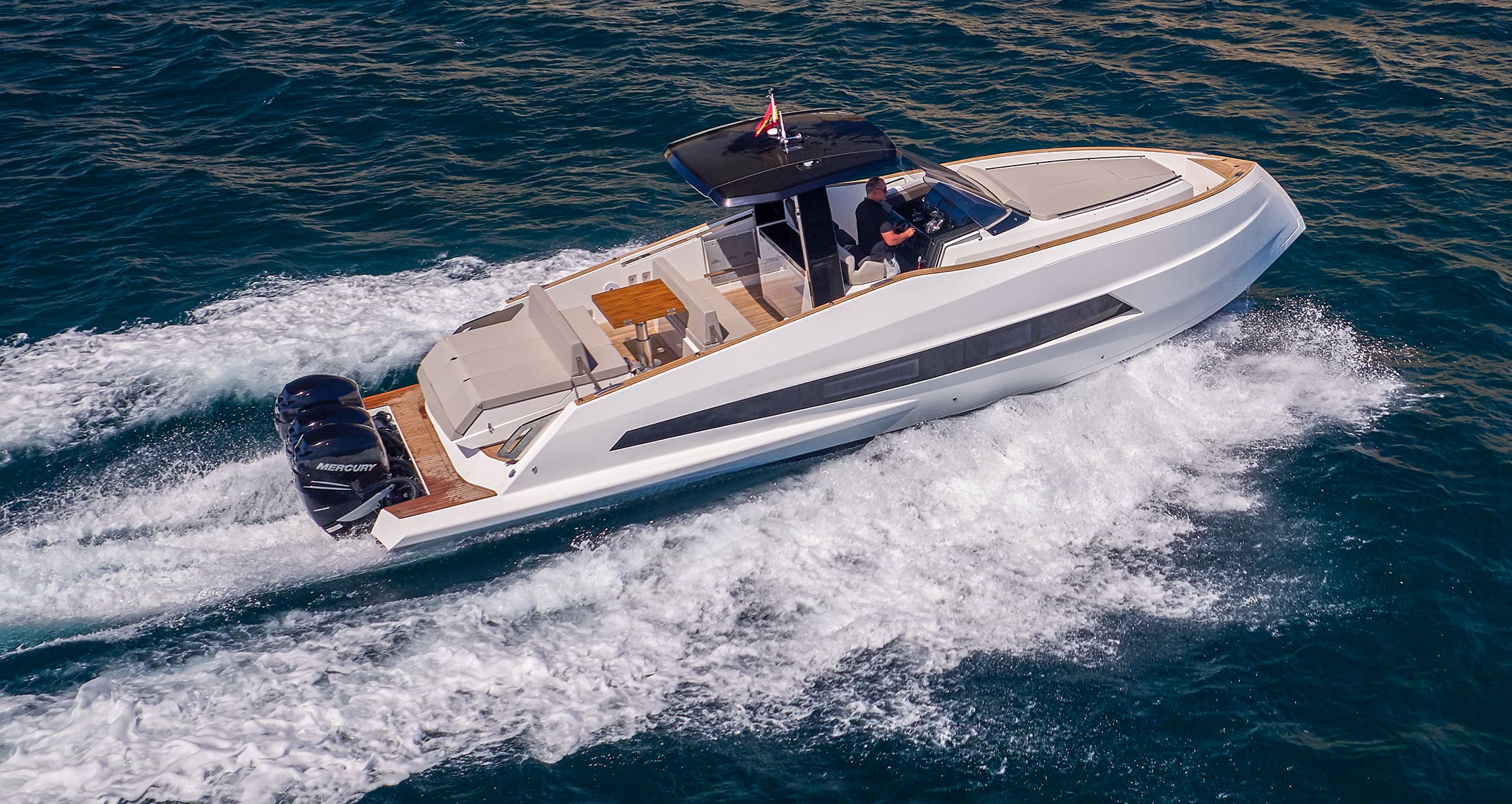 Astondoa 377 Coupe Outboard — photo 2