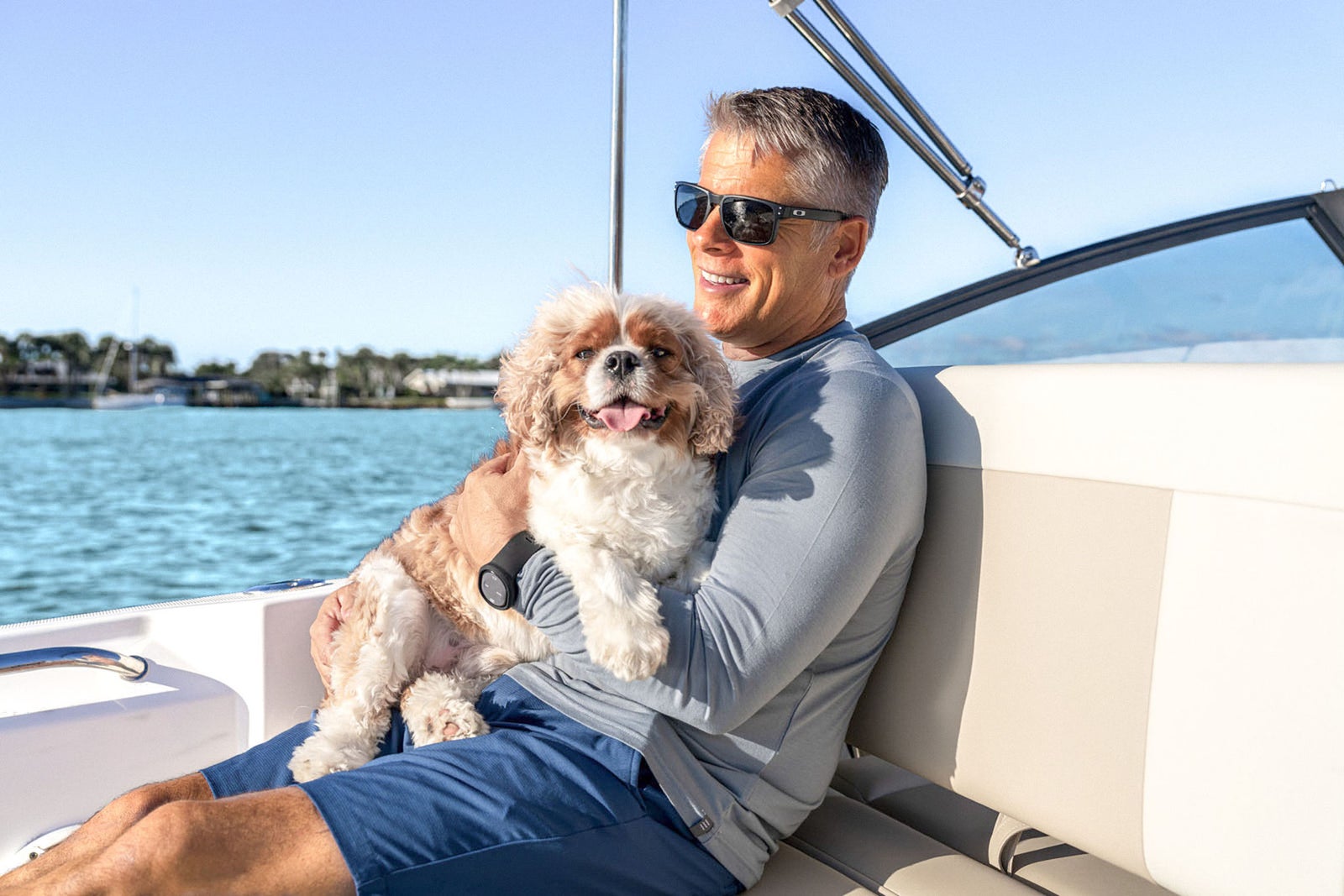 Boston Whaler 210 Vantage — photo 7