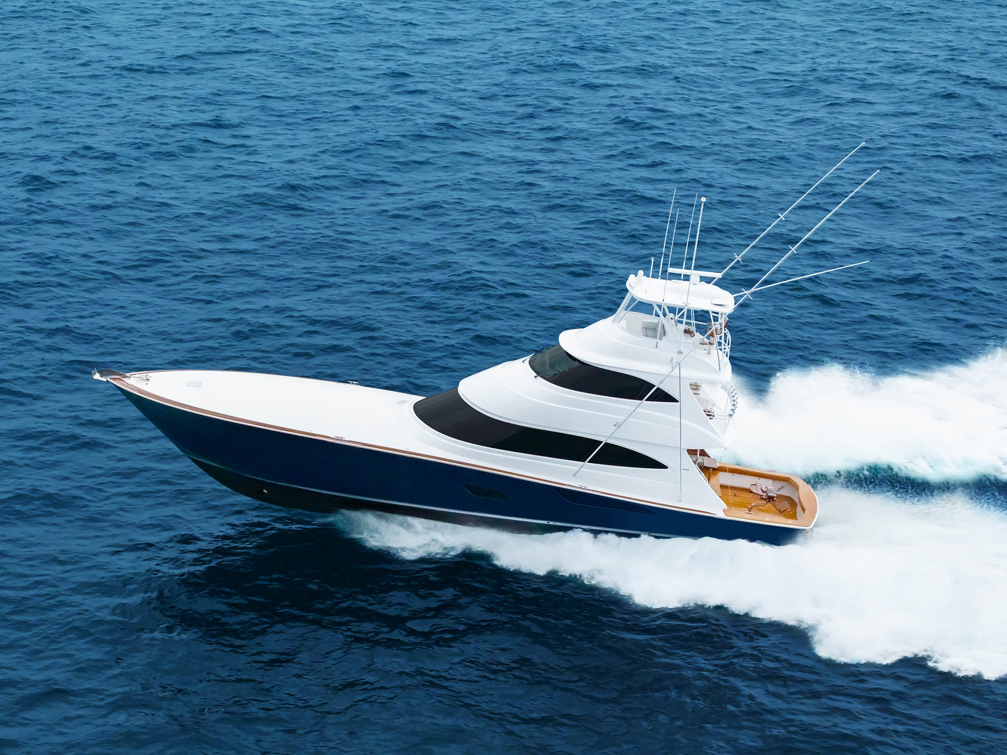 Viking Yachts 82 Sky Bridge — photo 3