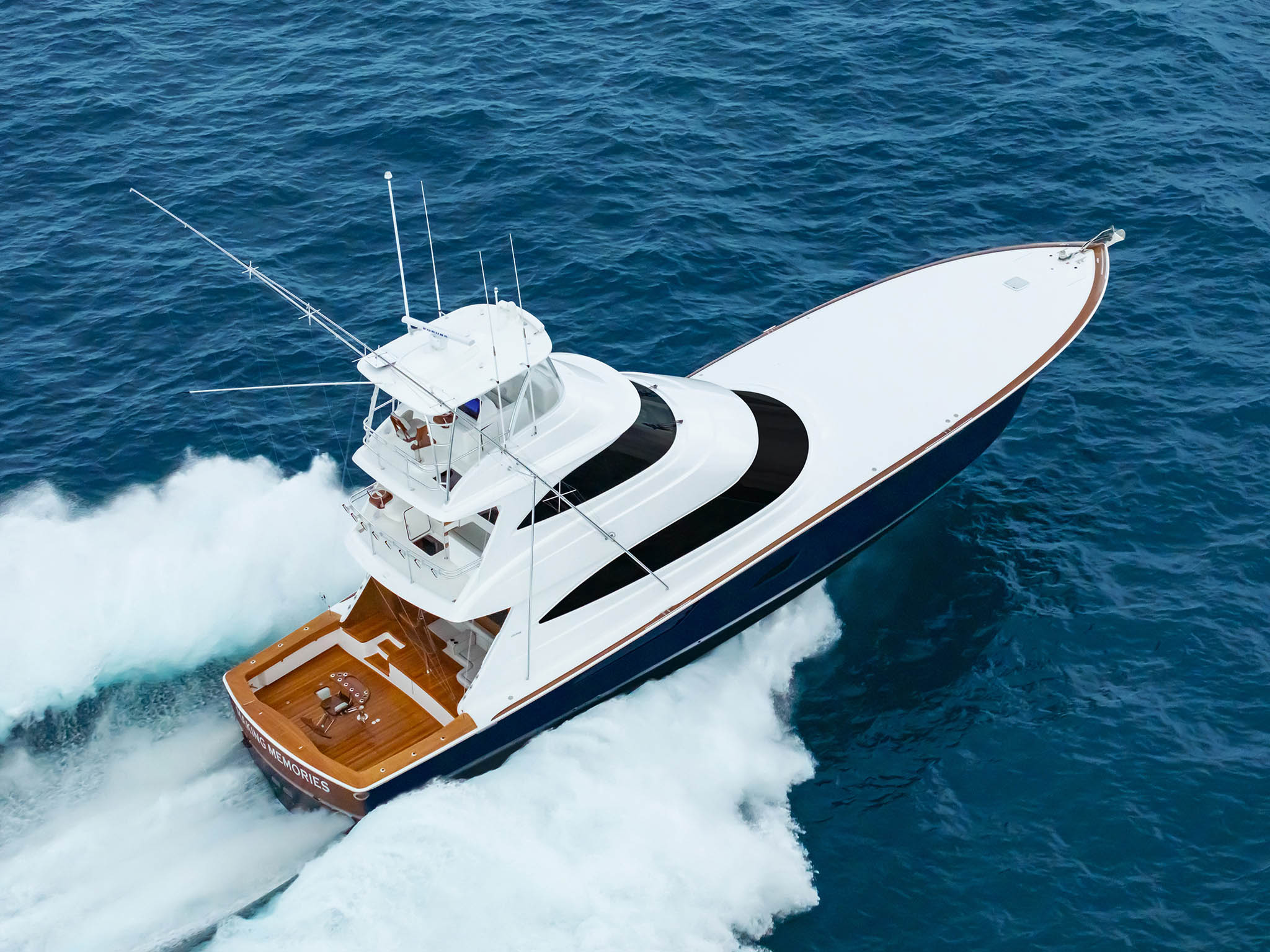 Viking Yachts 82 Sky Bridge — photo 2