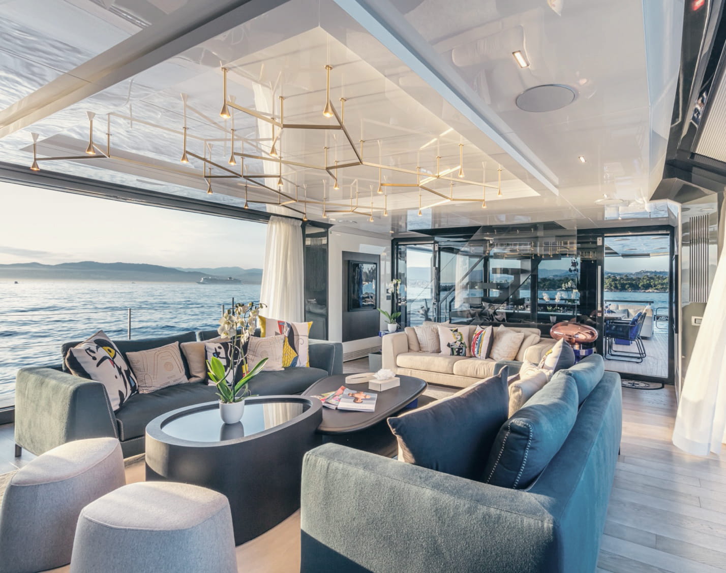 Arcadia Yachts A105 — photo 4