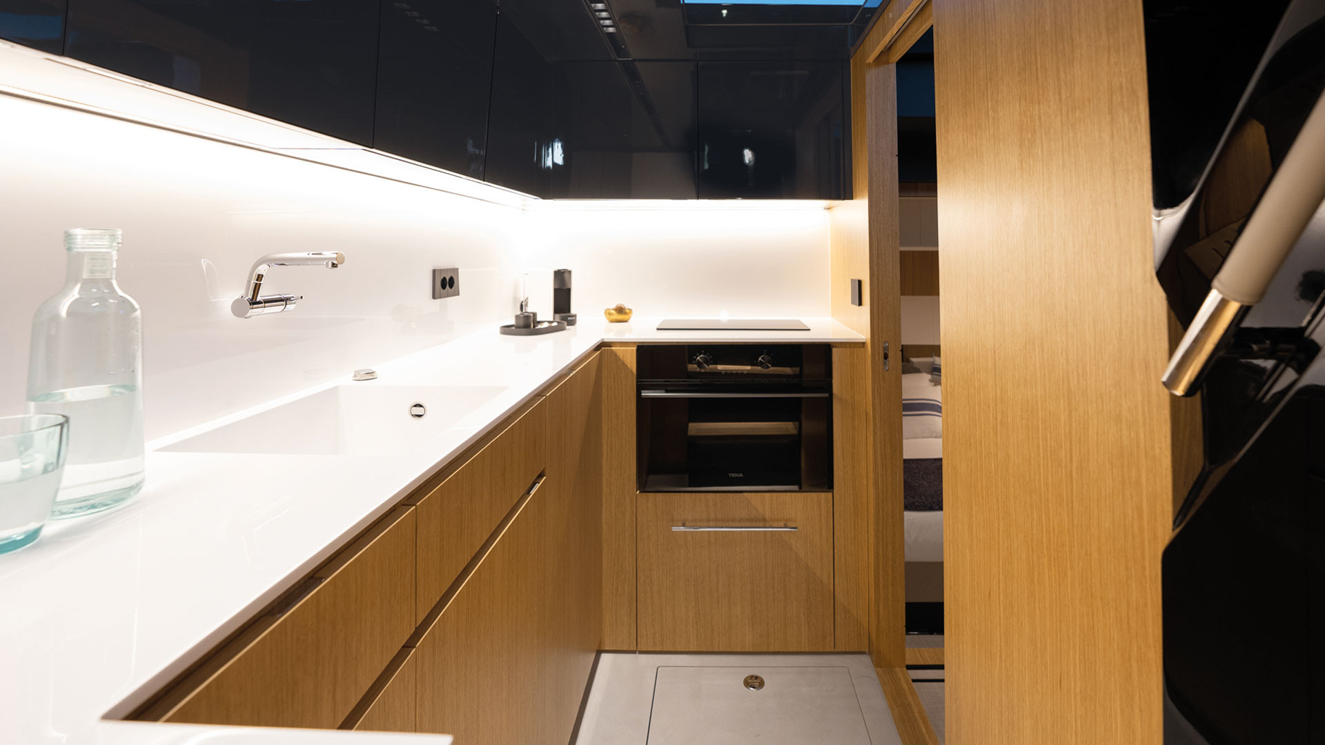 De Antonio Yachts D60 — photo 10