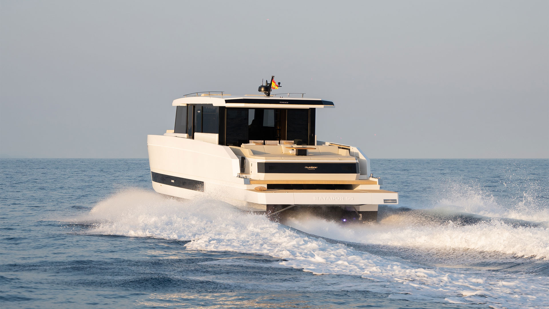 De Antonio Yachts D60