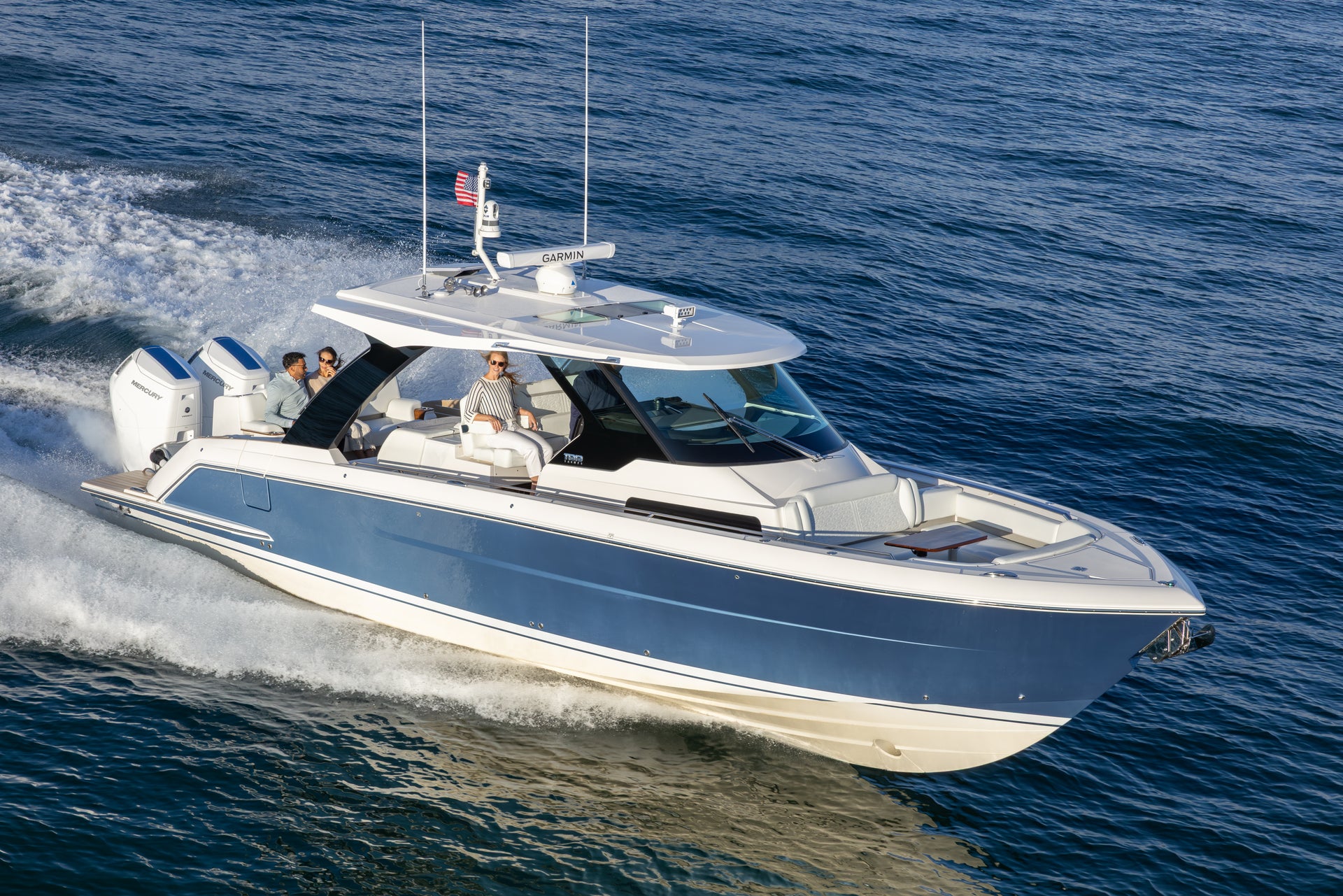 Tiara Yachts 39 LS