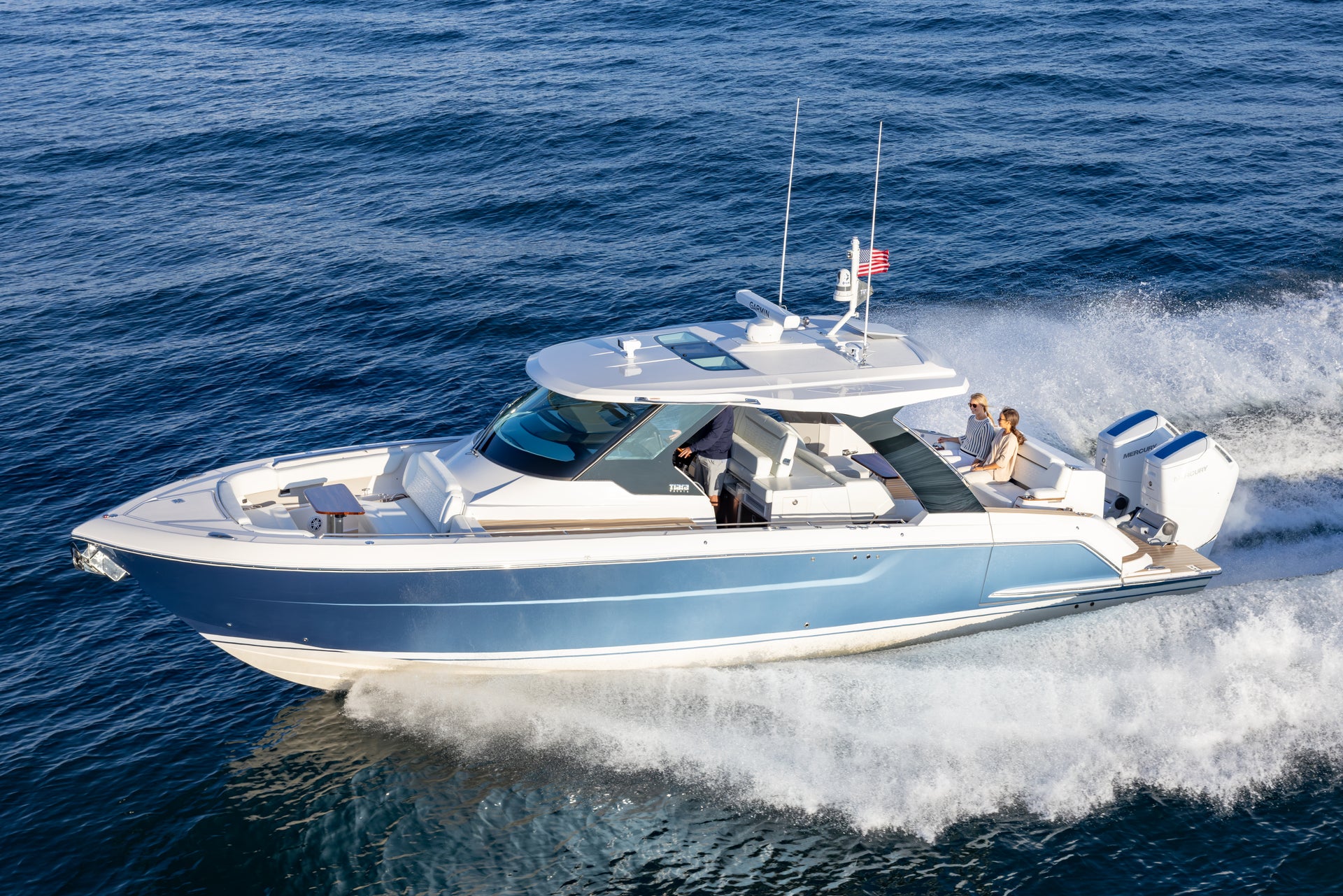 Tiara Yachts 39 LS — photo 7