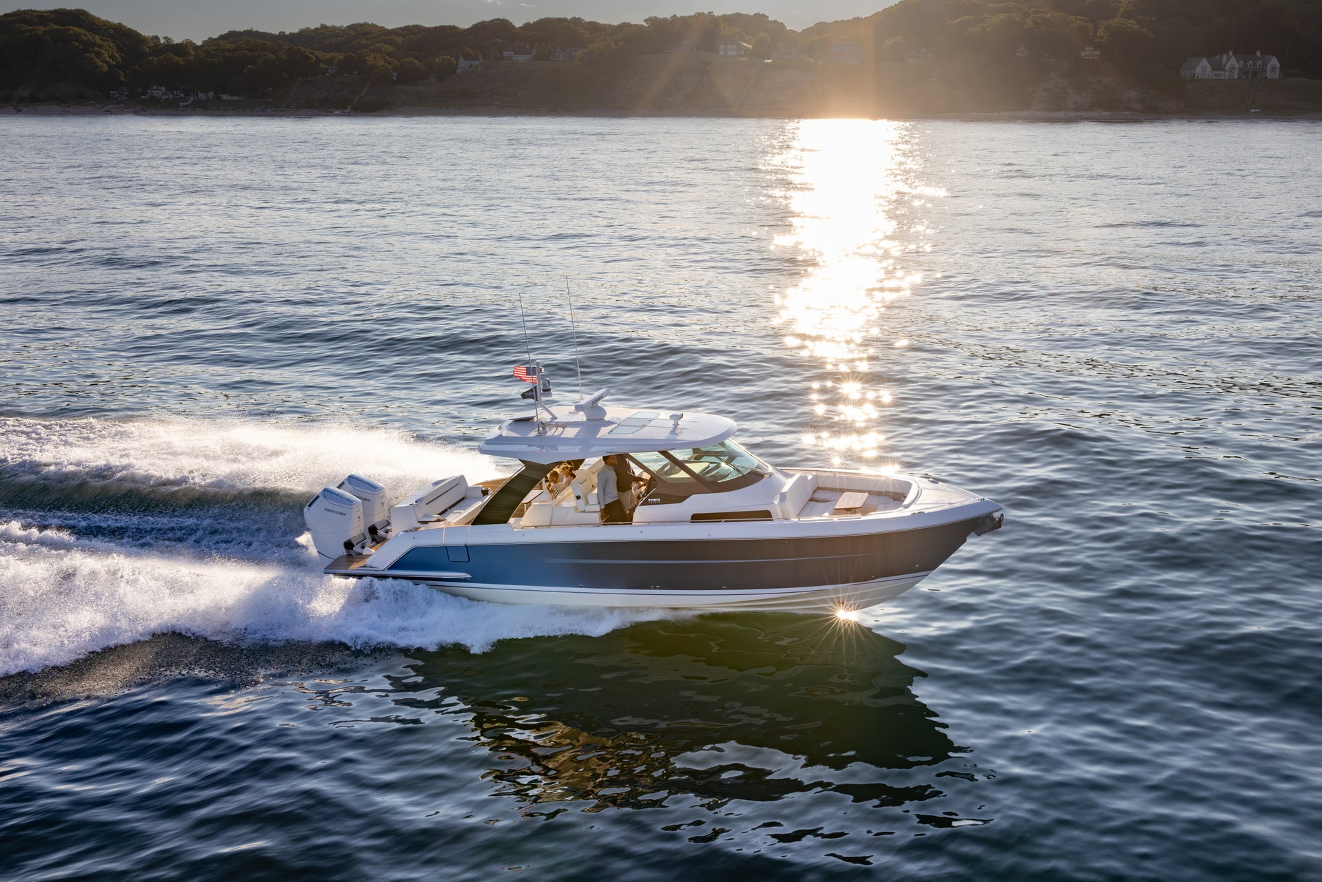 Tiara Yachts 39 LS — photo 3