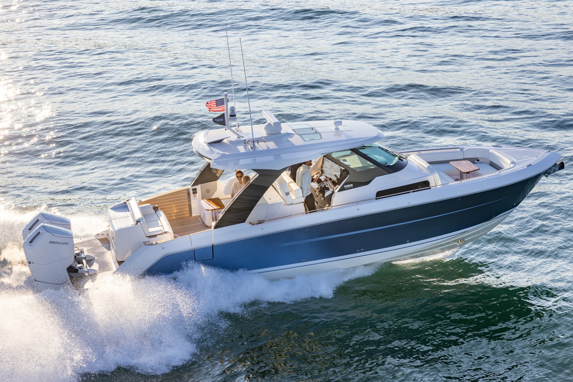 Tiara Yachts 39 LS — photo 2