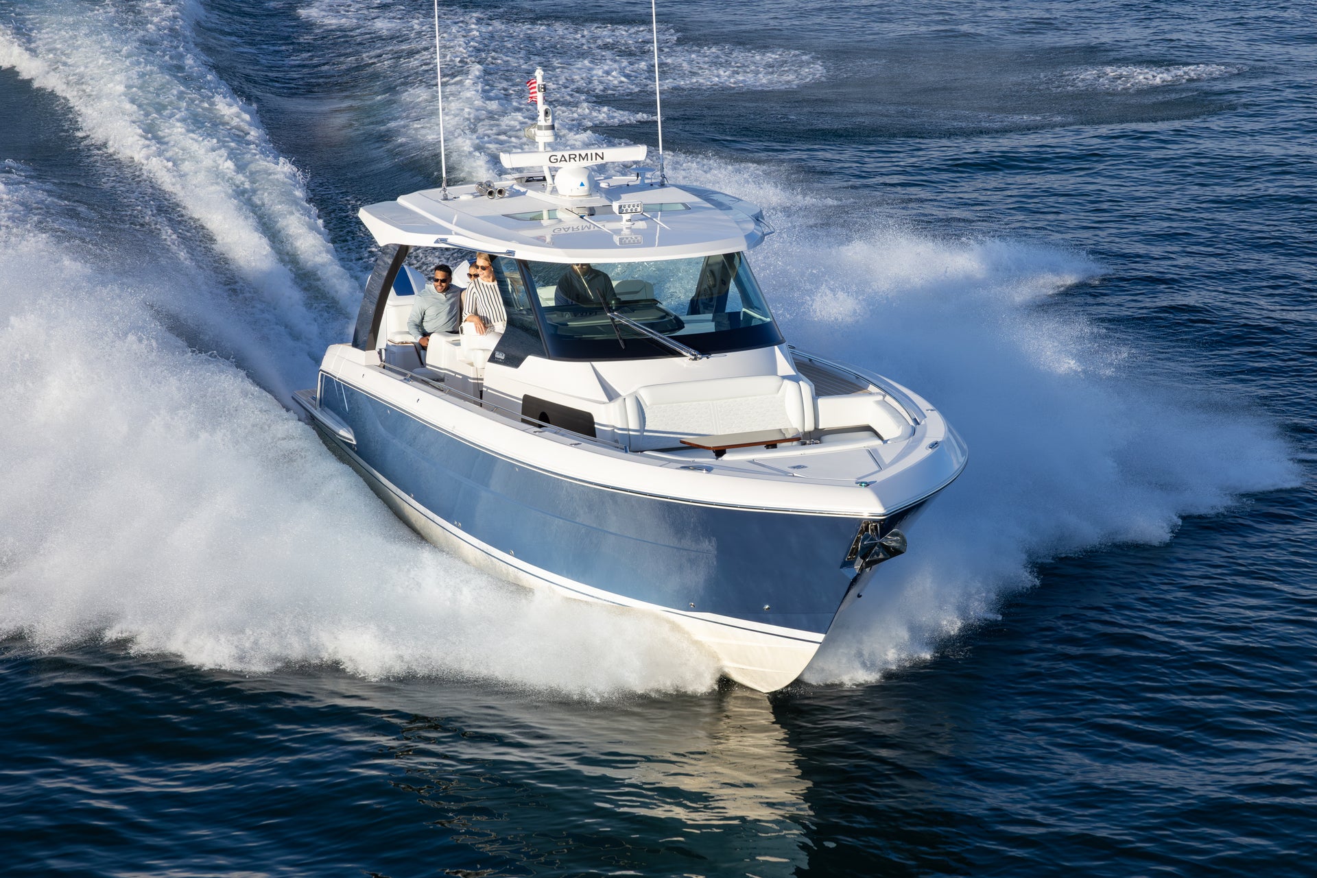 Tiara Yachts 39 LS — photo 6