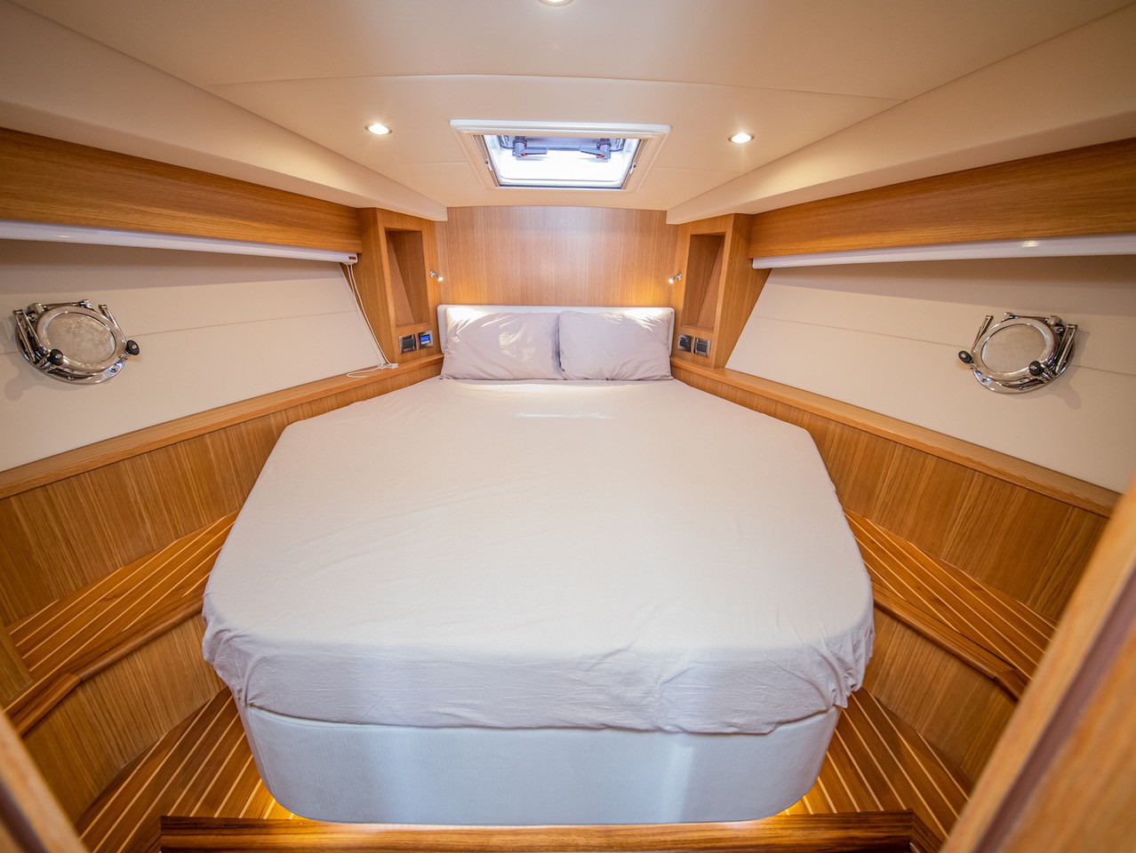 Selene Yachts Artemis 39 — photo 3