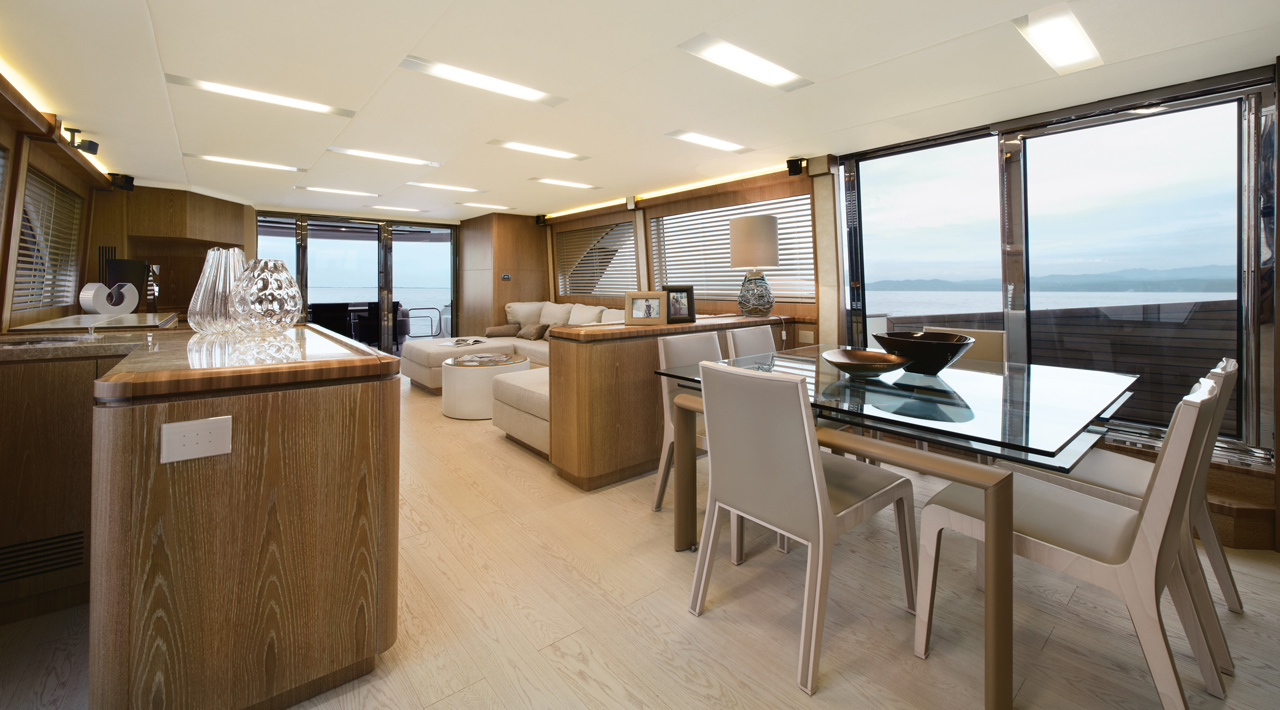 Monte Carlo Yachts MCY 86 — photo 9