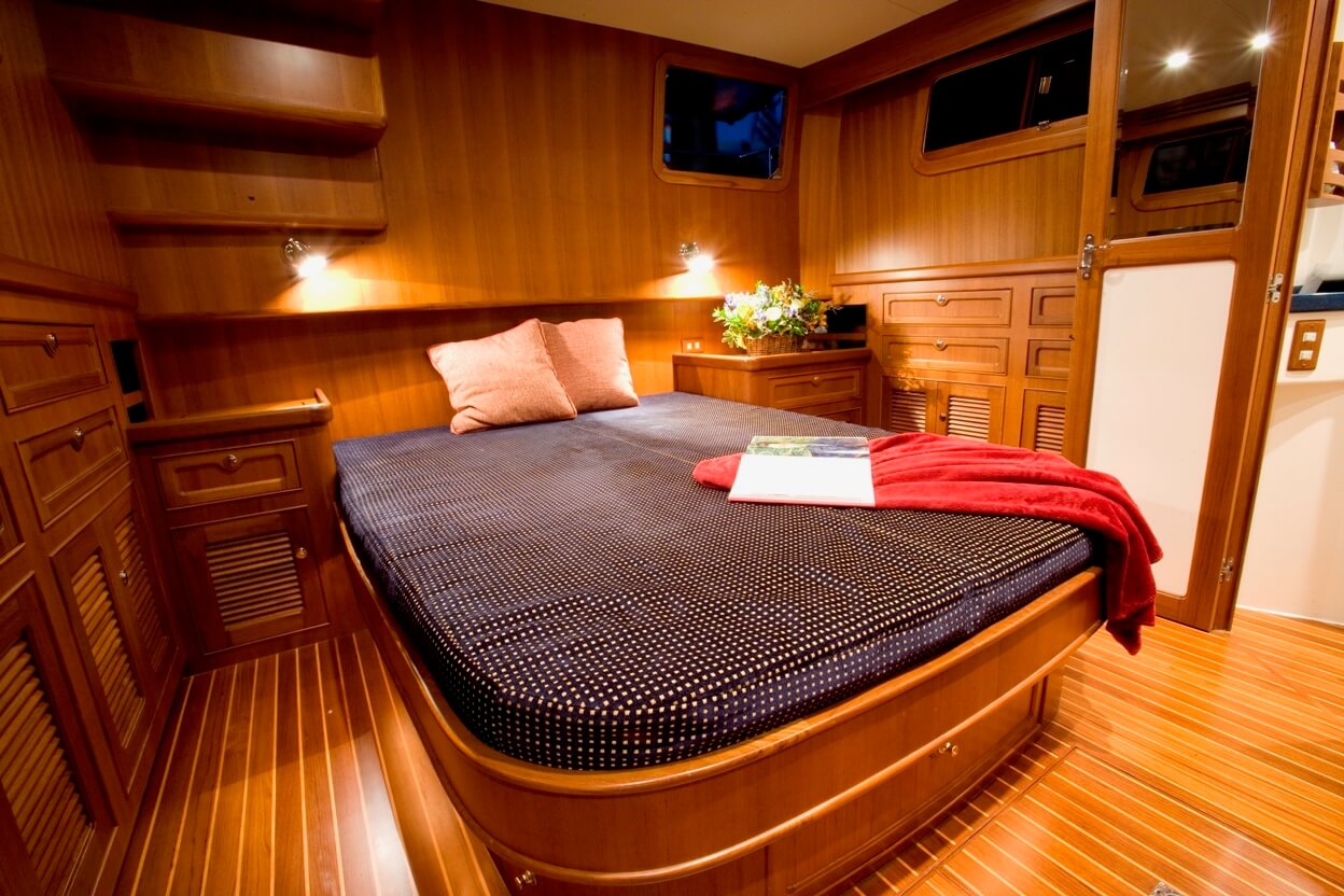 Selene 42 Voyager Aft-cabin — photo 7