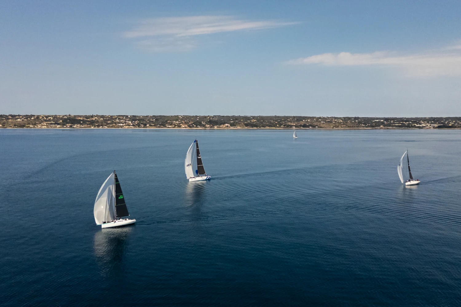 Italia Yachts IY 9.98 nextGen — photo 9