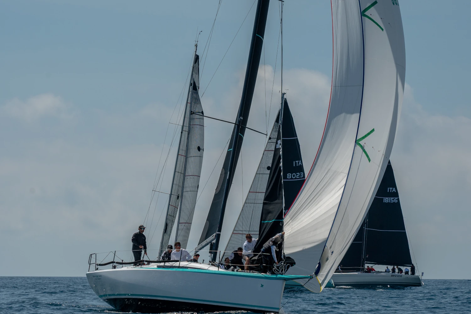 Italia Yachts IY 9.98 nextGen — photo 6