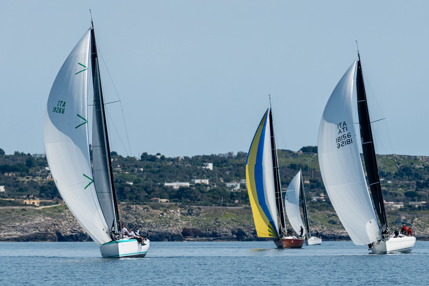 Italia Yachts IY 9.98 nextGen — photo 7