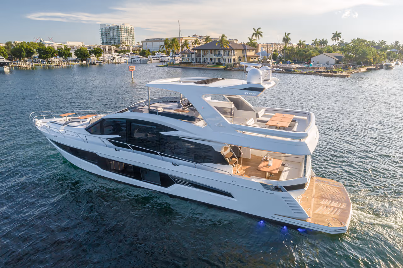 Galeon 680 FLY — photo 3