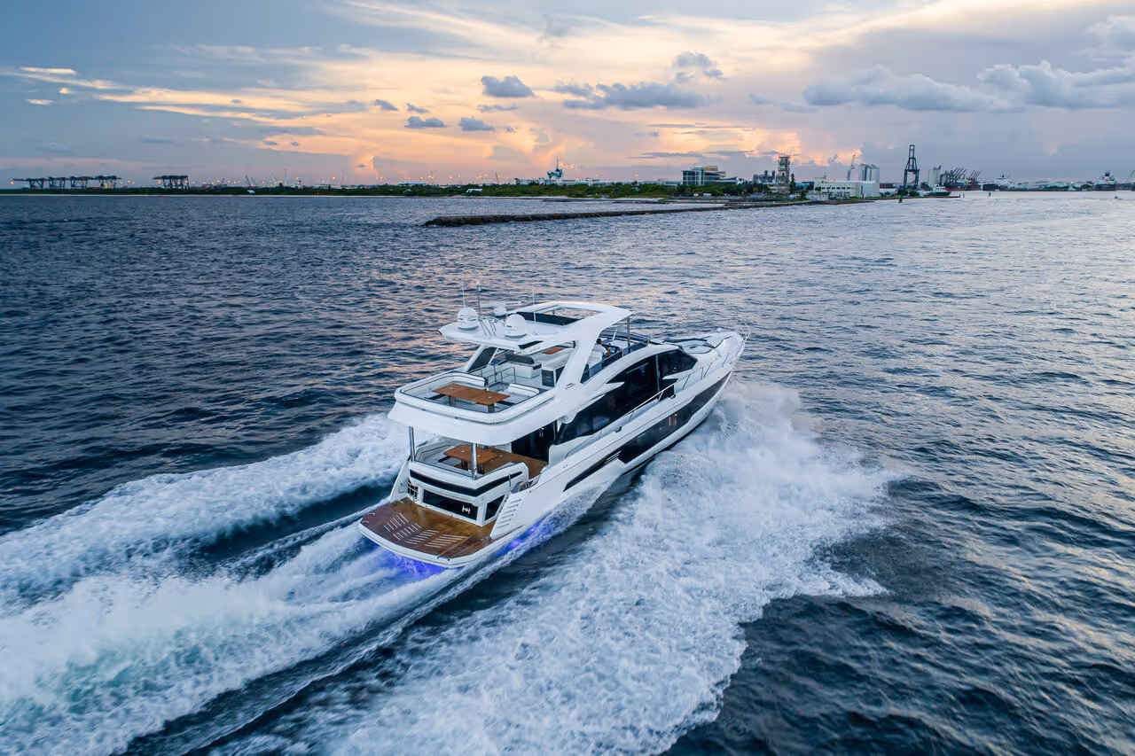 Galeon 680 FLY — photo 4