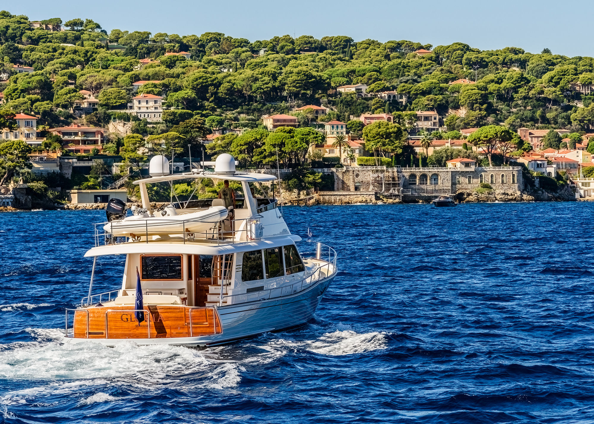 Grand Banks 60 — photo 10