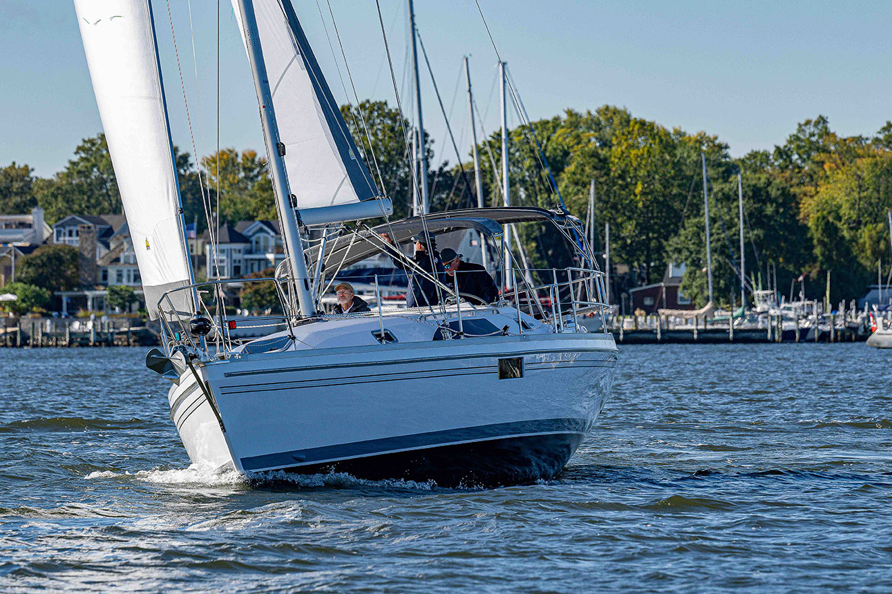 Catalina 356 — photo 4
