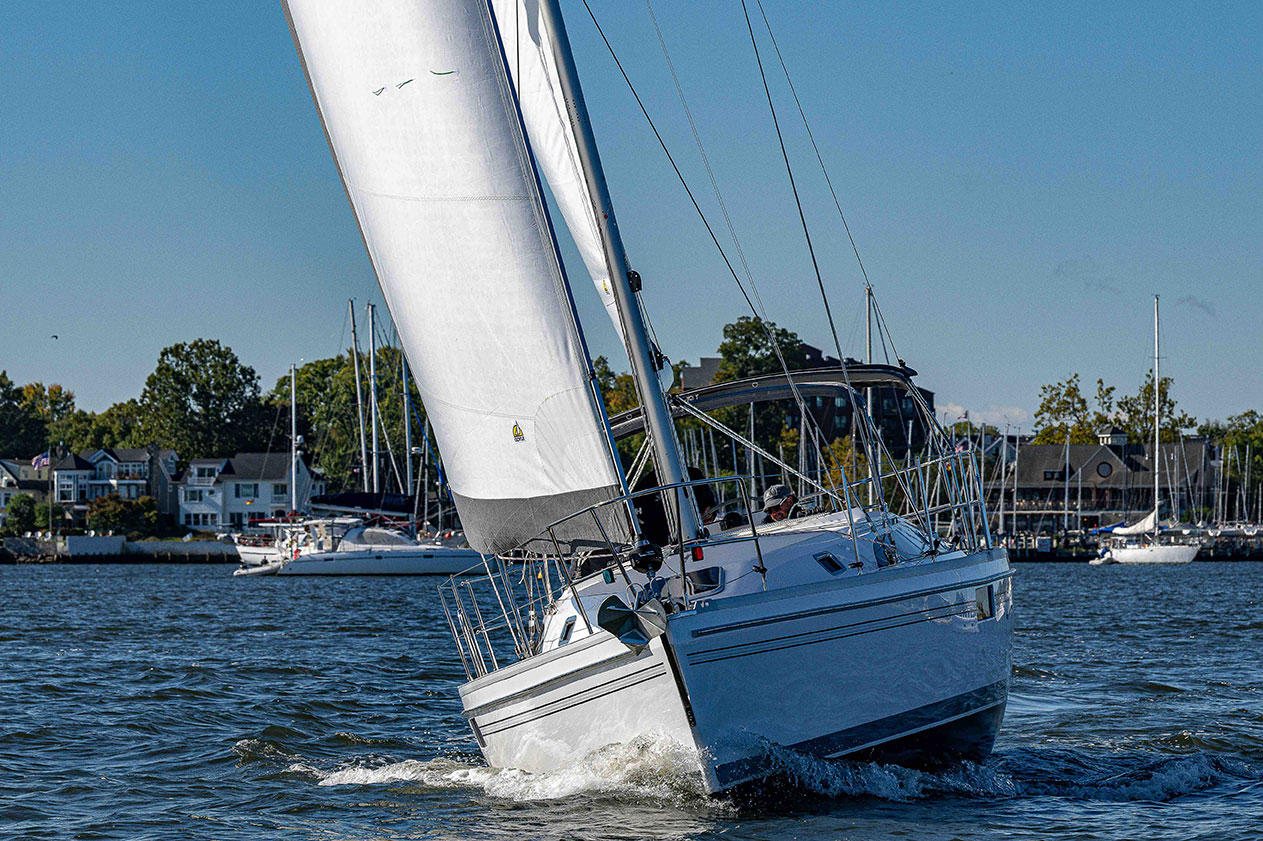 Catalina 356 — photo 6