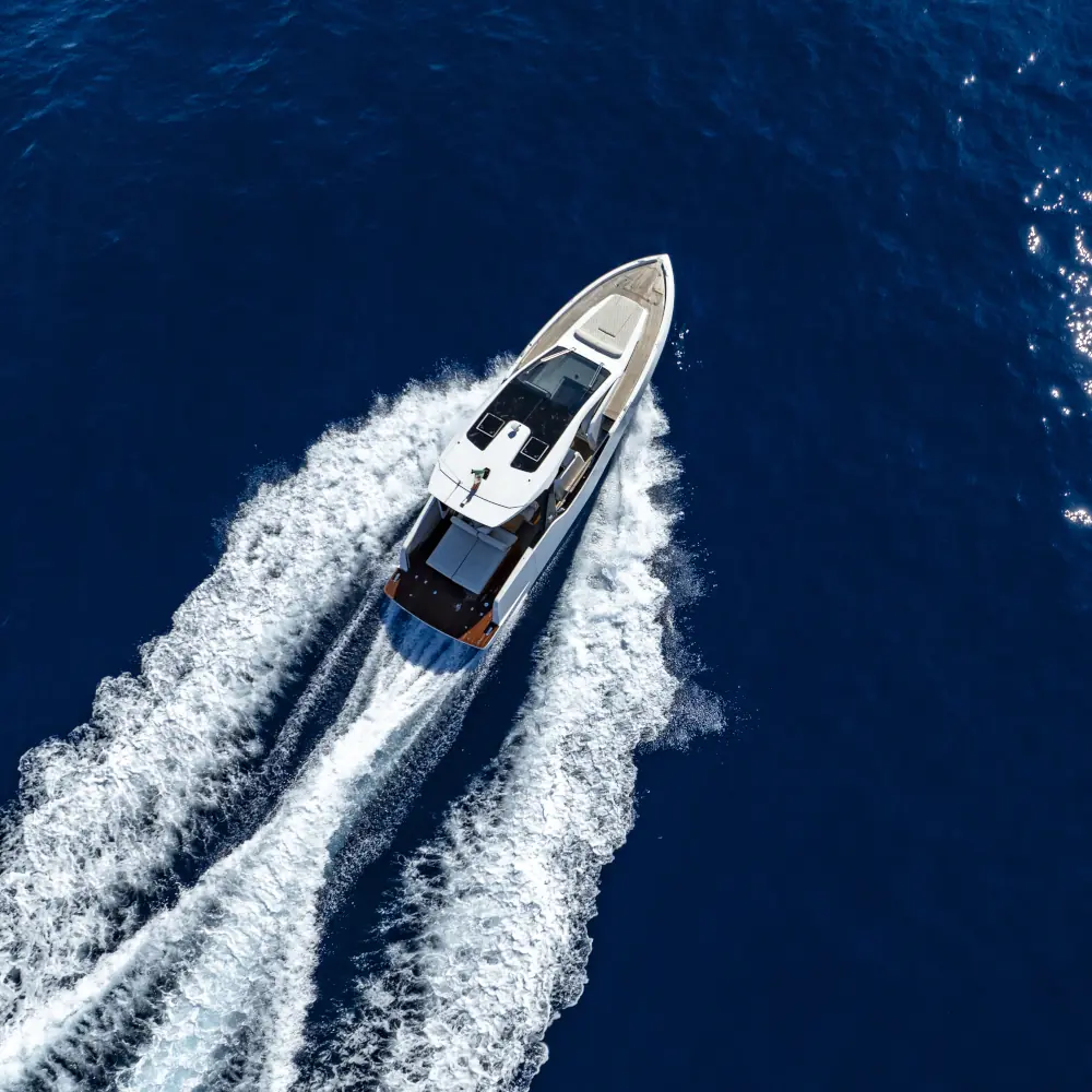 Italia Yachts IY 43 Veloce — photo 2