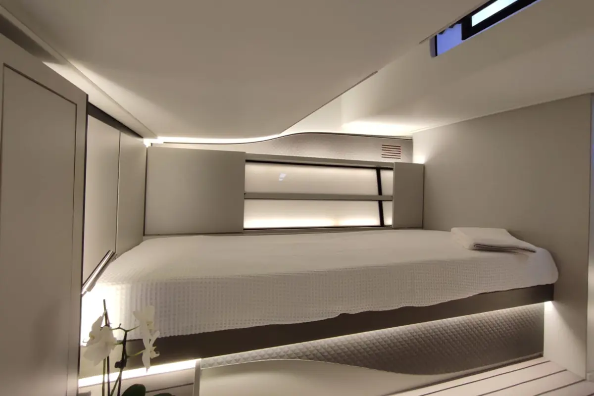 Italia Yachts IY 43 Veloce — photo 5