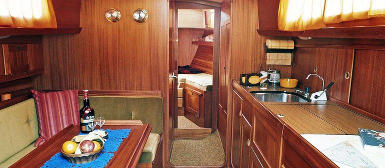 Hallberg-Rassy Rasmus 35 — photo 2