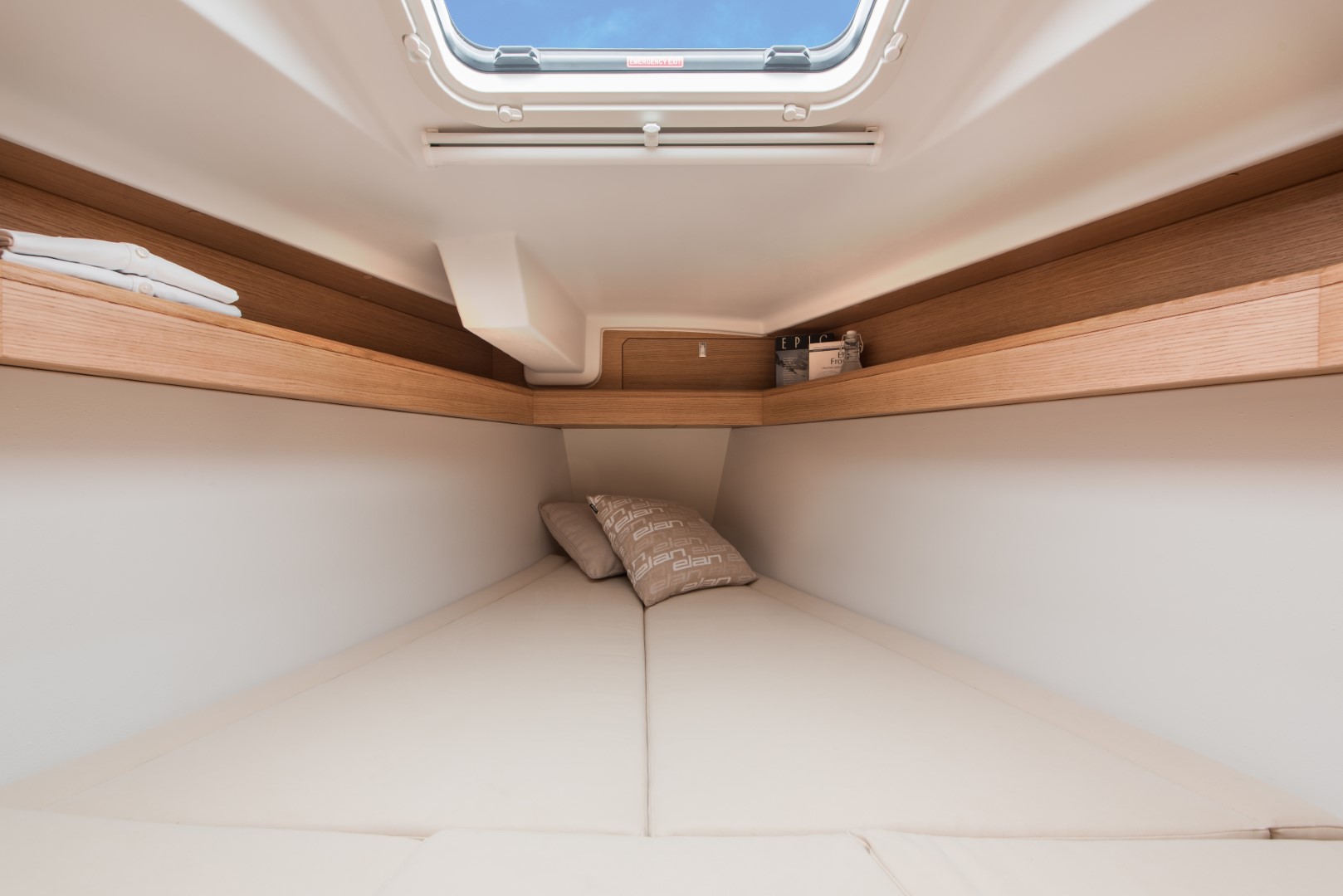 Elan E3 — photo 11