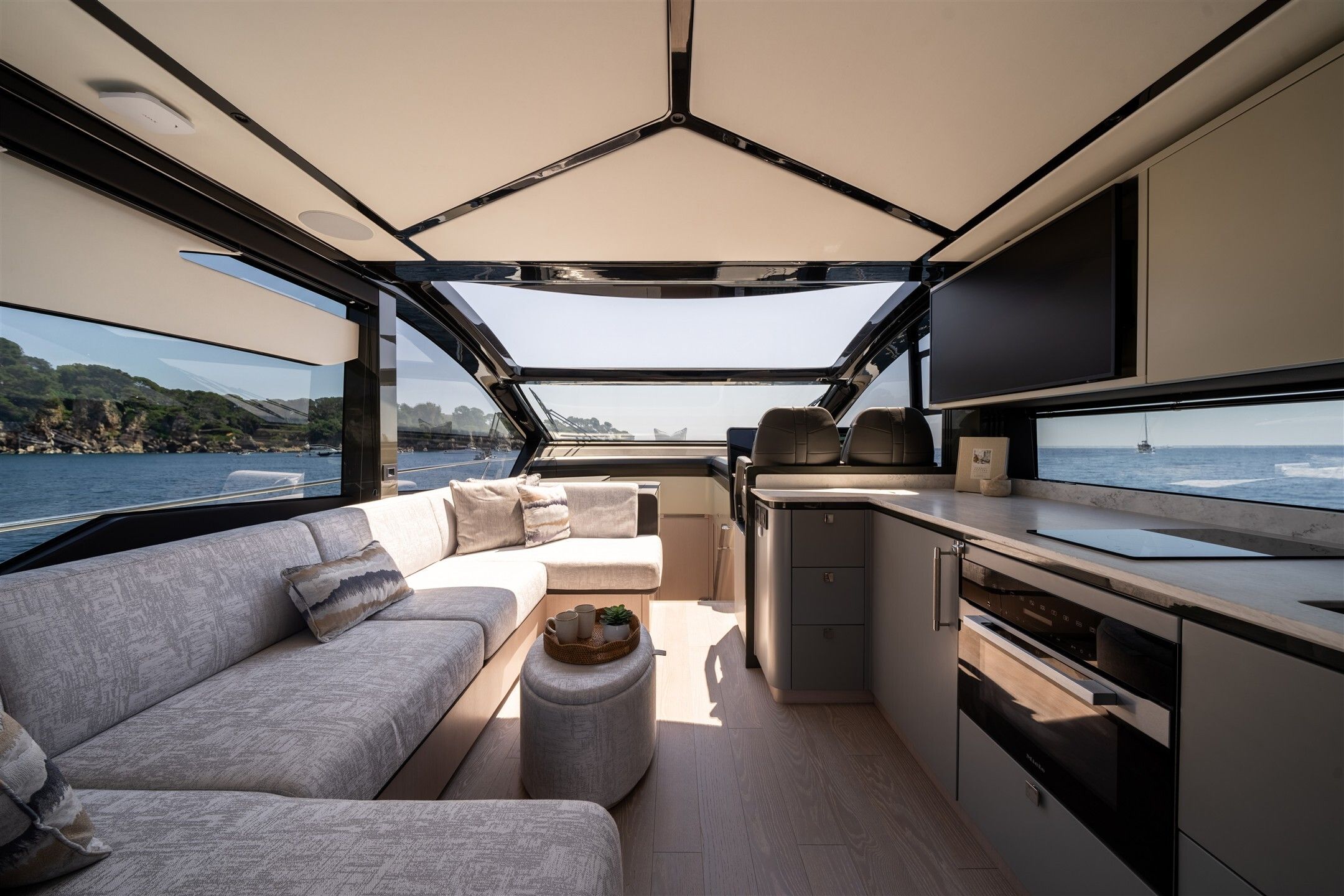 Sunseeker Predator 55 — photo 9