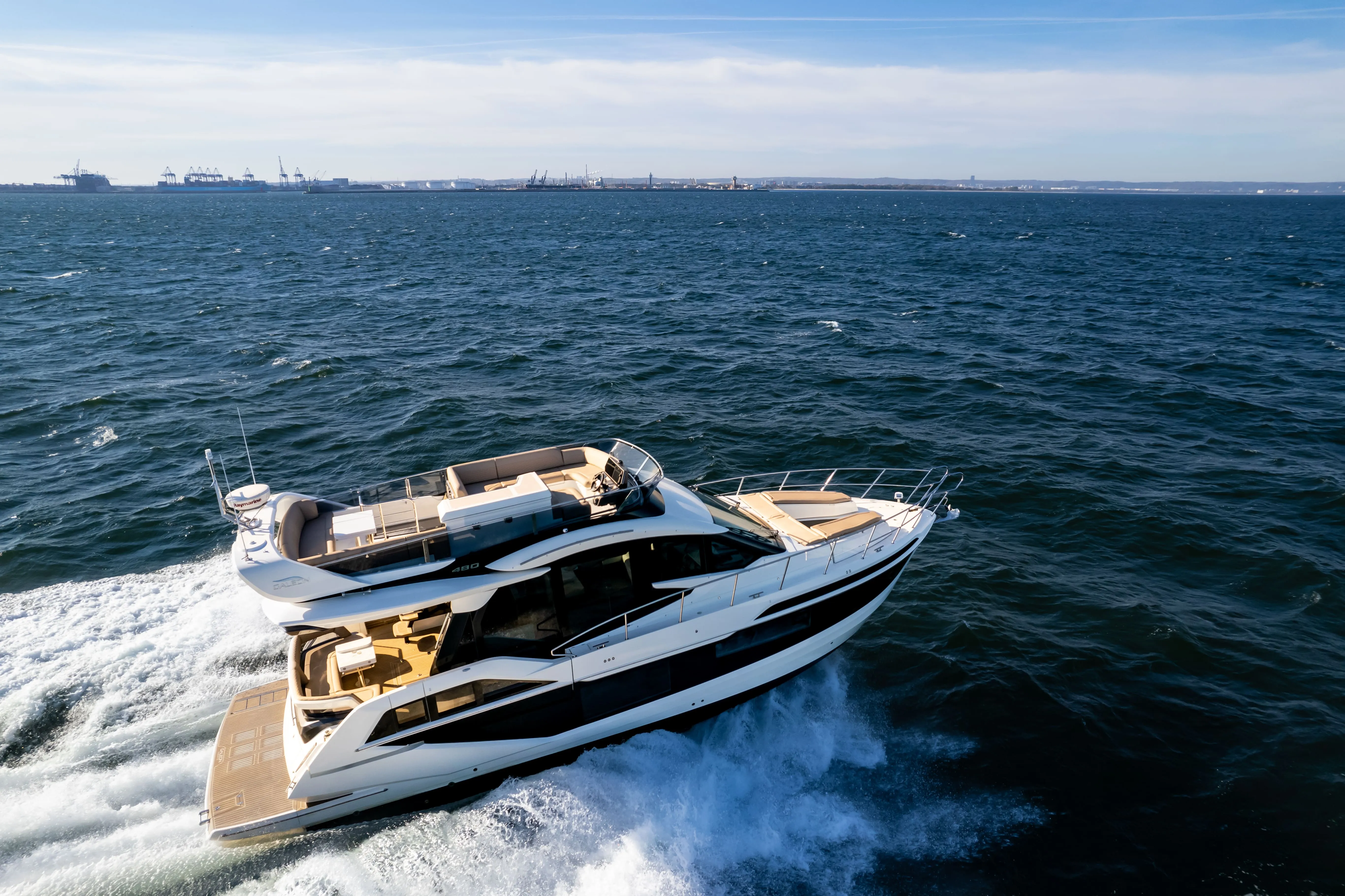 Galeon 480 FLY — photo 4