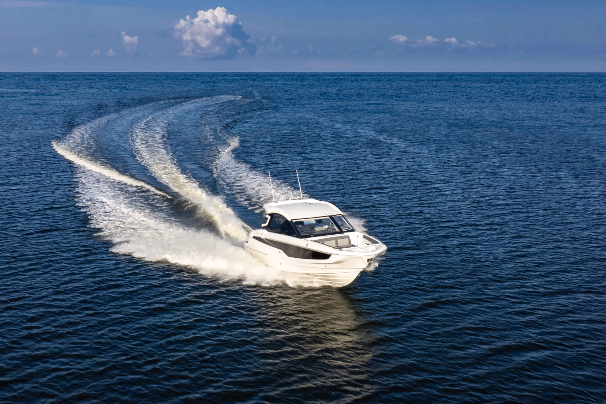 Galeon 335 GTO — photo 5
