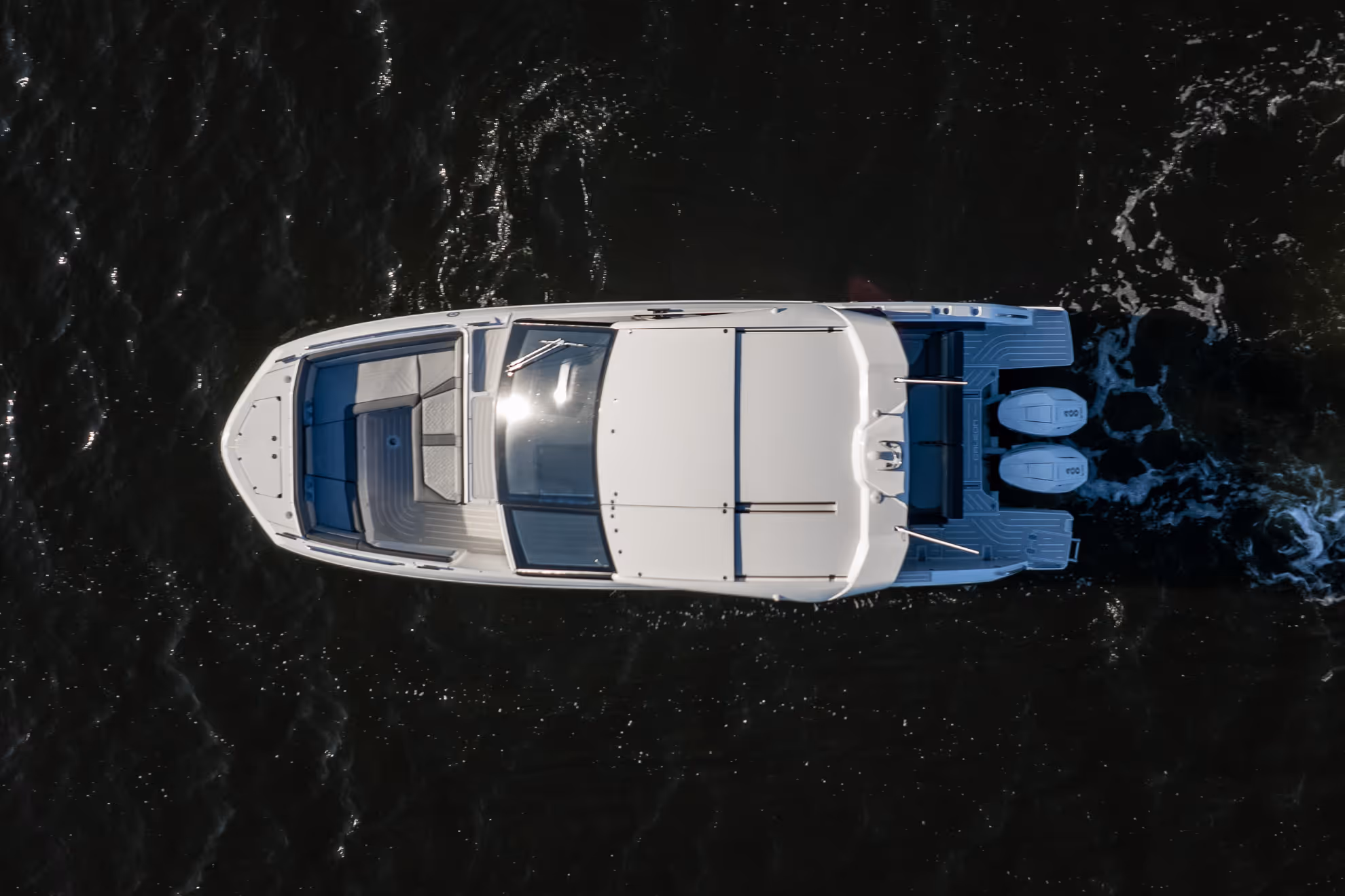 Galeon 335 GTO — photo 3