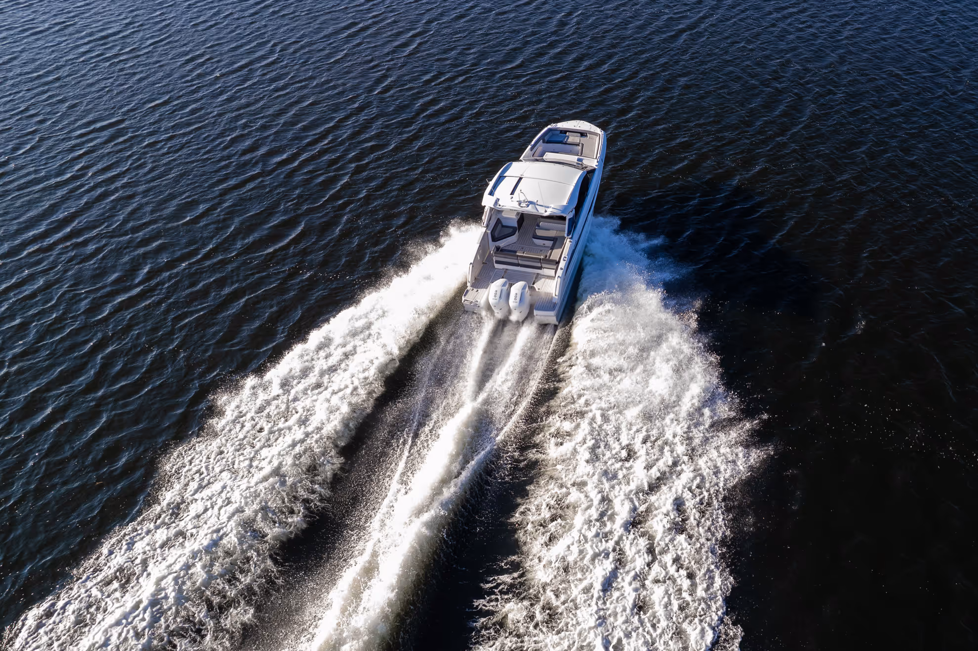 Galeon 335 GTO — photo 6