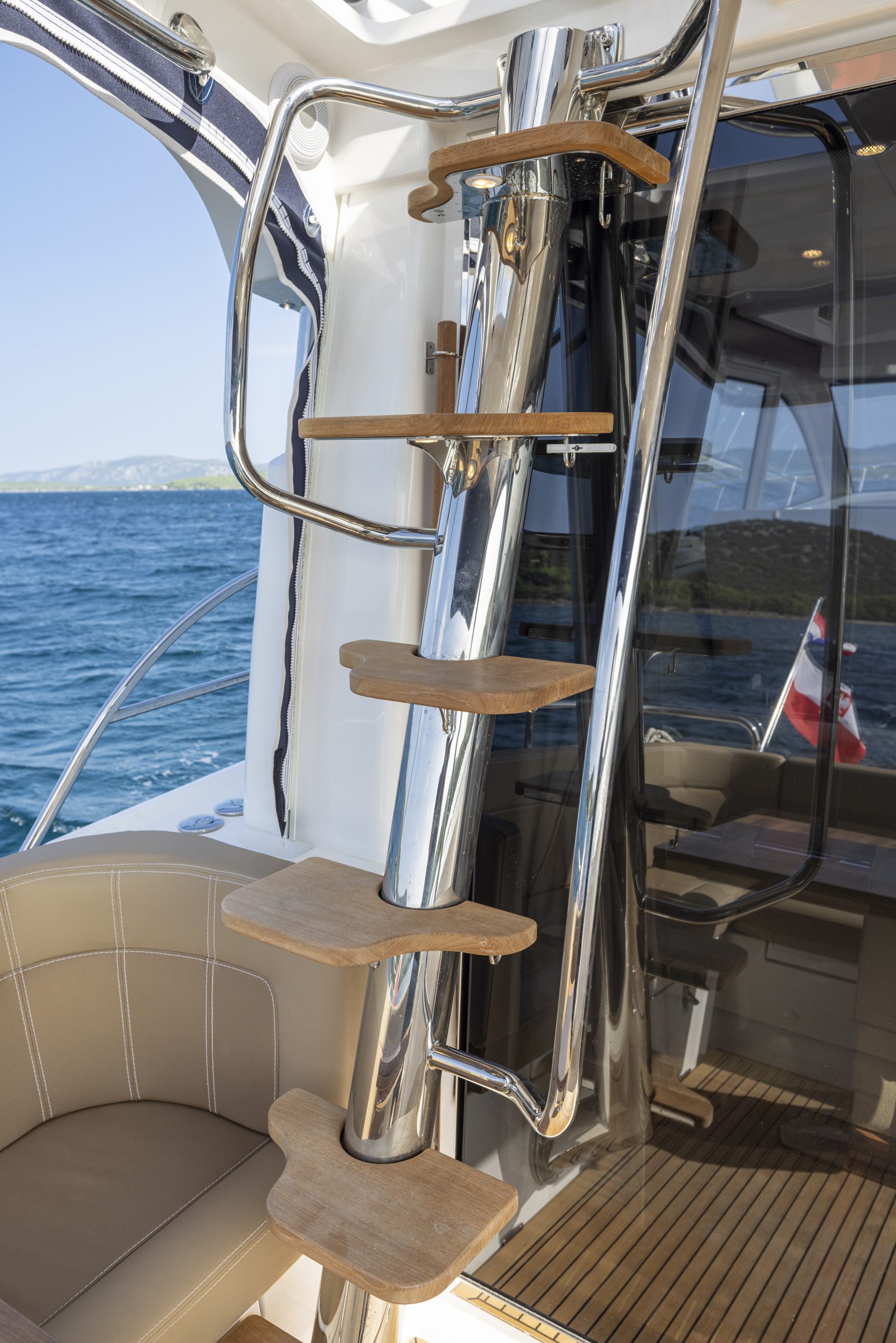 Nimbus 405 Flybridge — photo 16