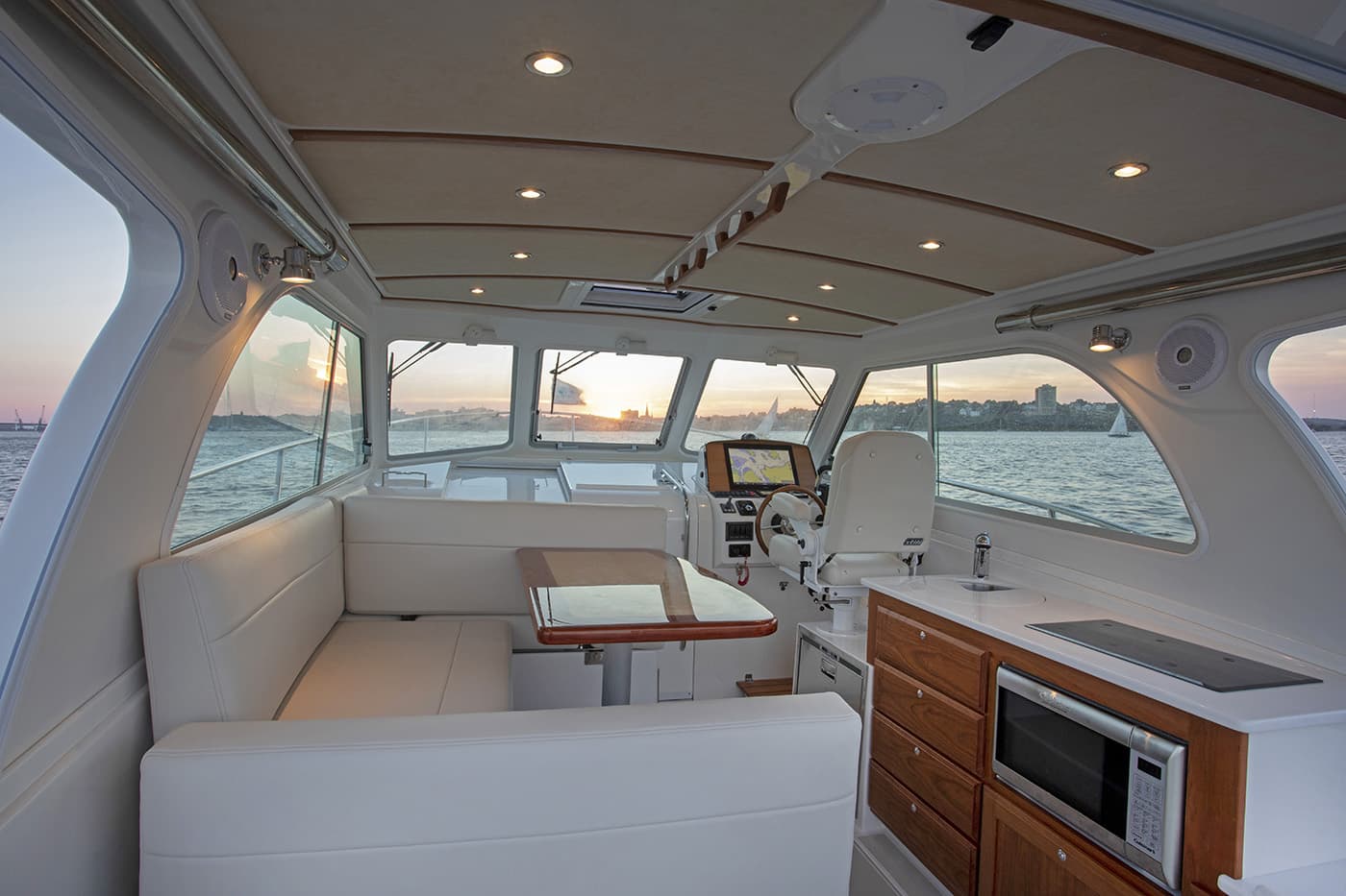 Back Cove Yachts 34O — photo 5