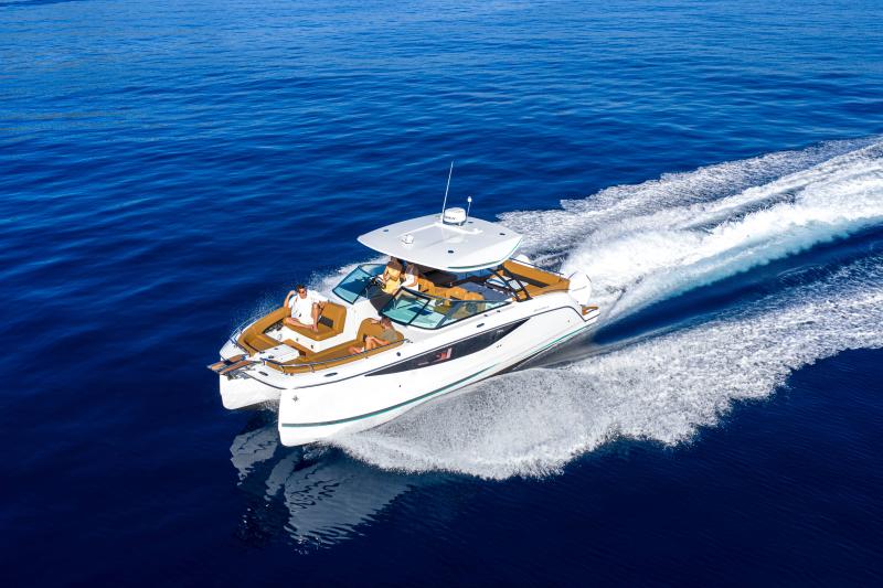 Jeanneau TH33 — photo 6
