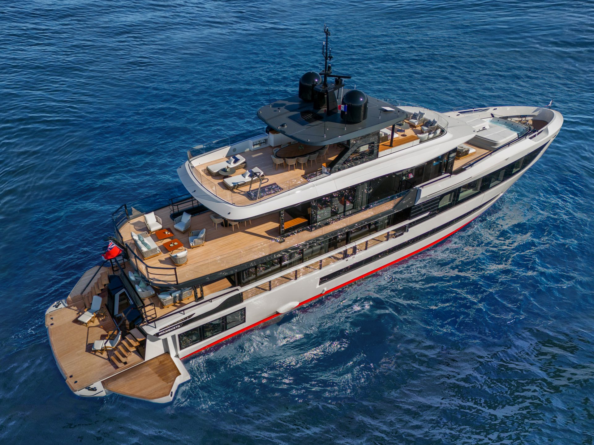 Mangusta Oceano 39