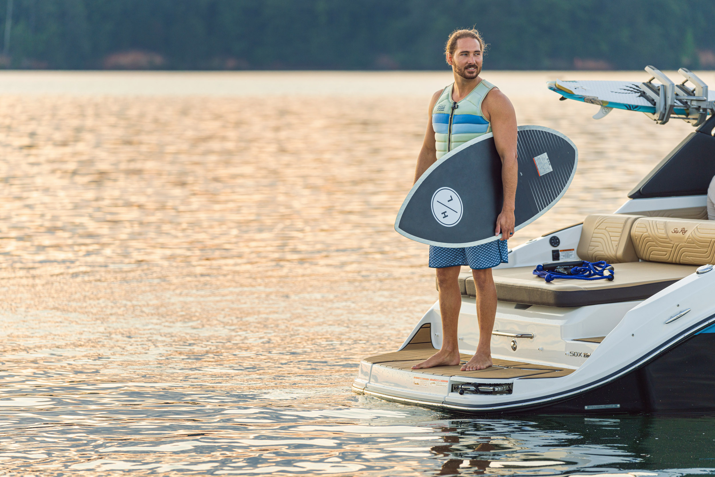Sea Ray SDX 250 Surf — photo 8
