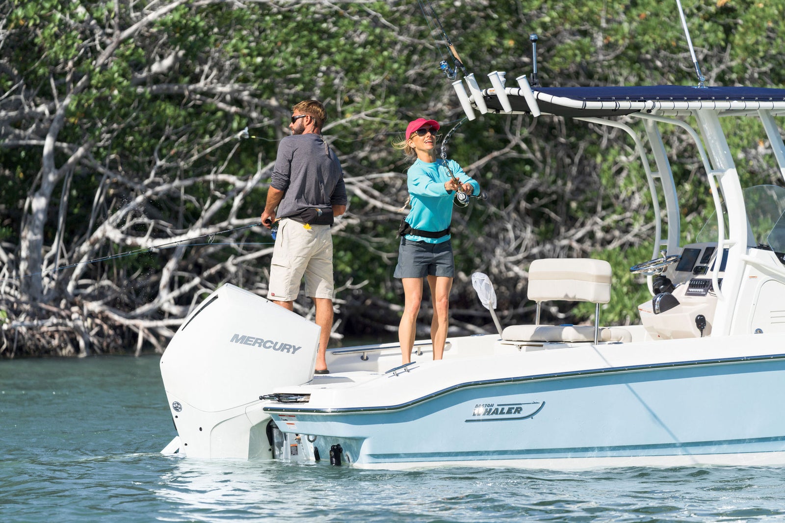 Boston Whaler 220 Dauntless — 照片 3