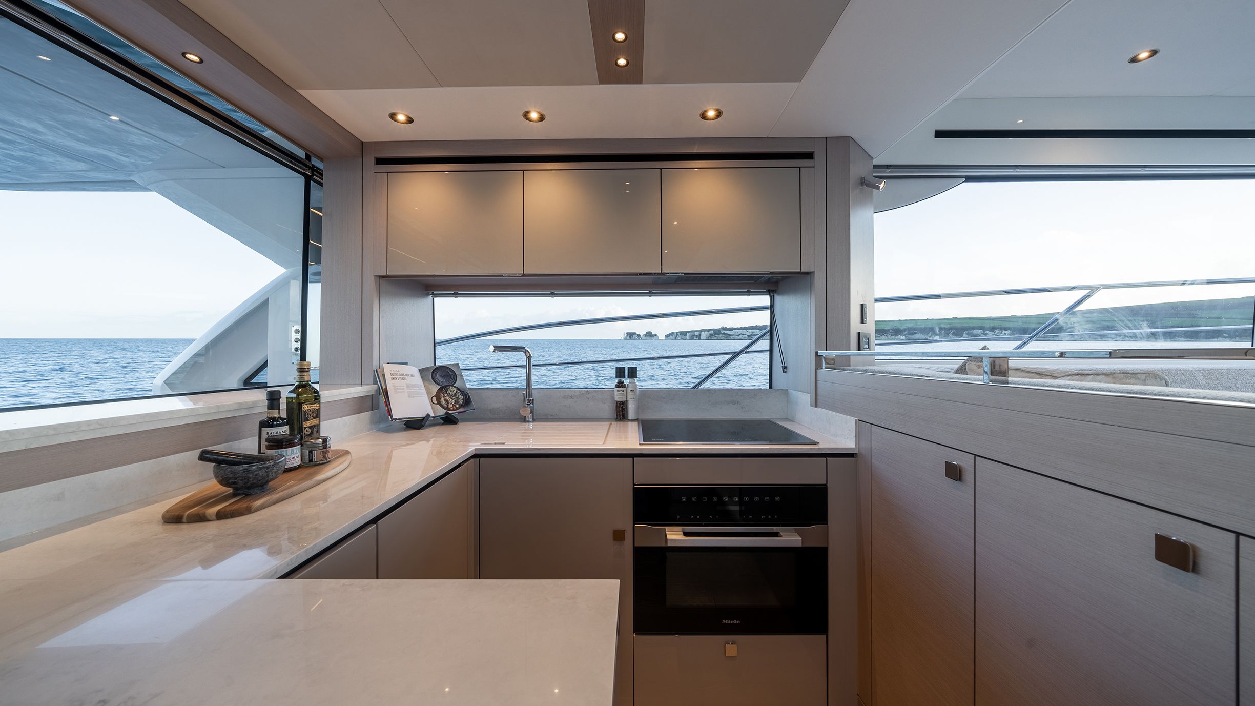 Sunseeker Manhattan 56 — photo 8