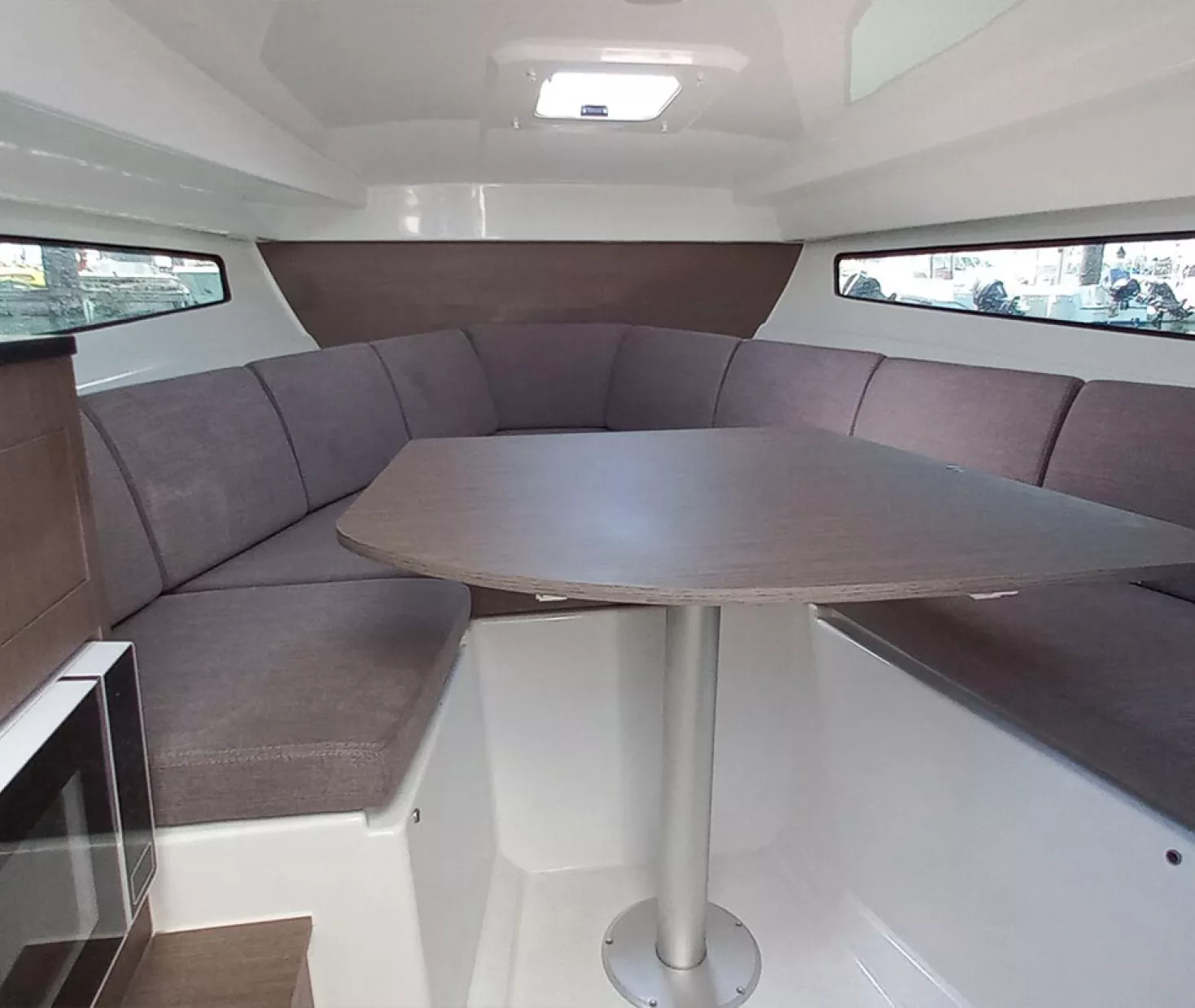 Beneteau Flyer 8 SUNdeck — foto 10