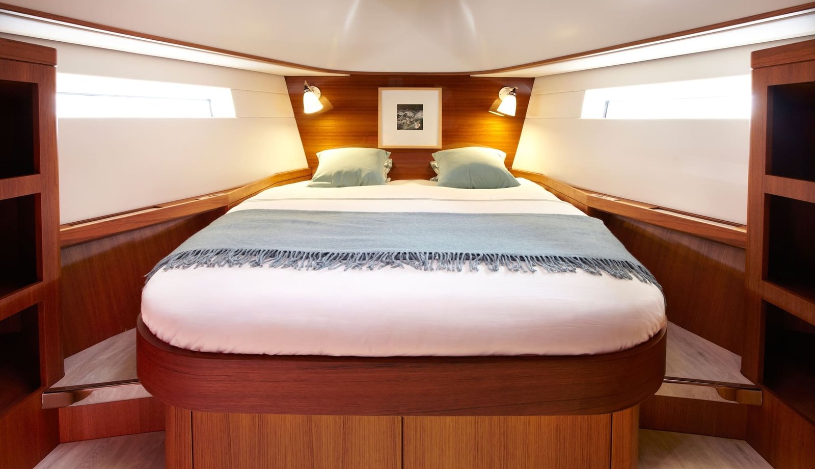 Contest 52MC Flybridge — photo 8