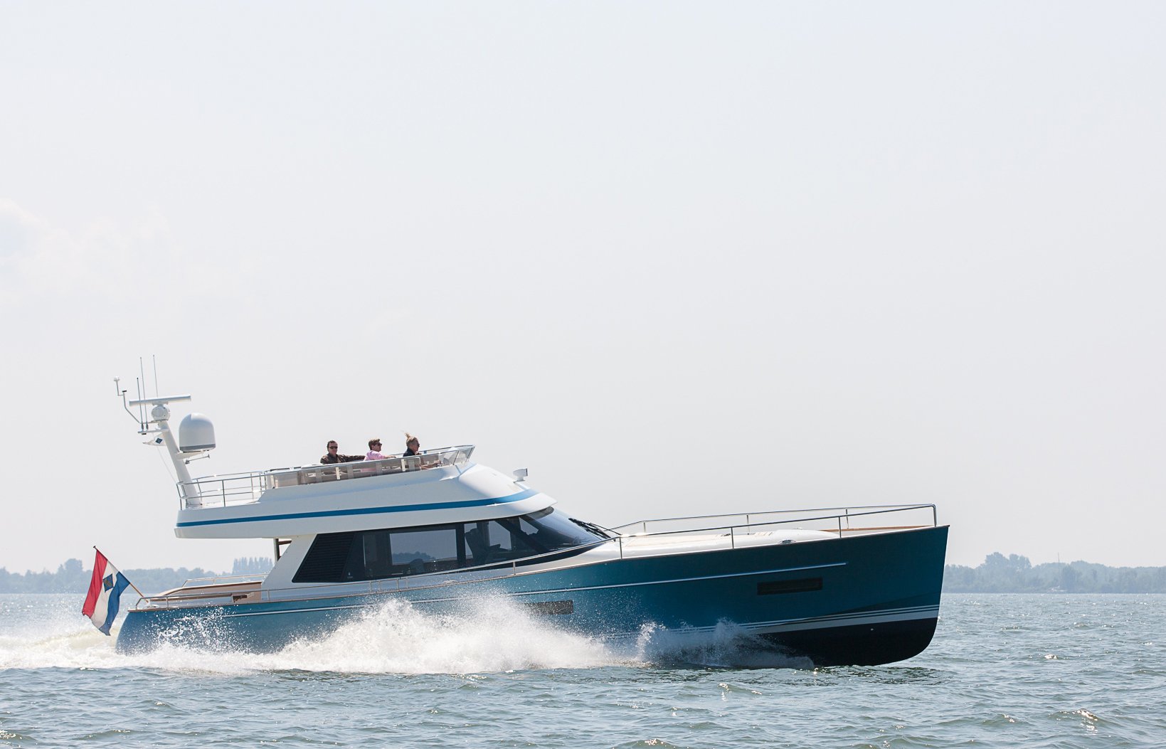 Contest Yachts Contest 52MC Flybridge