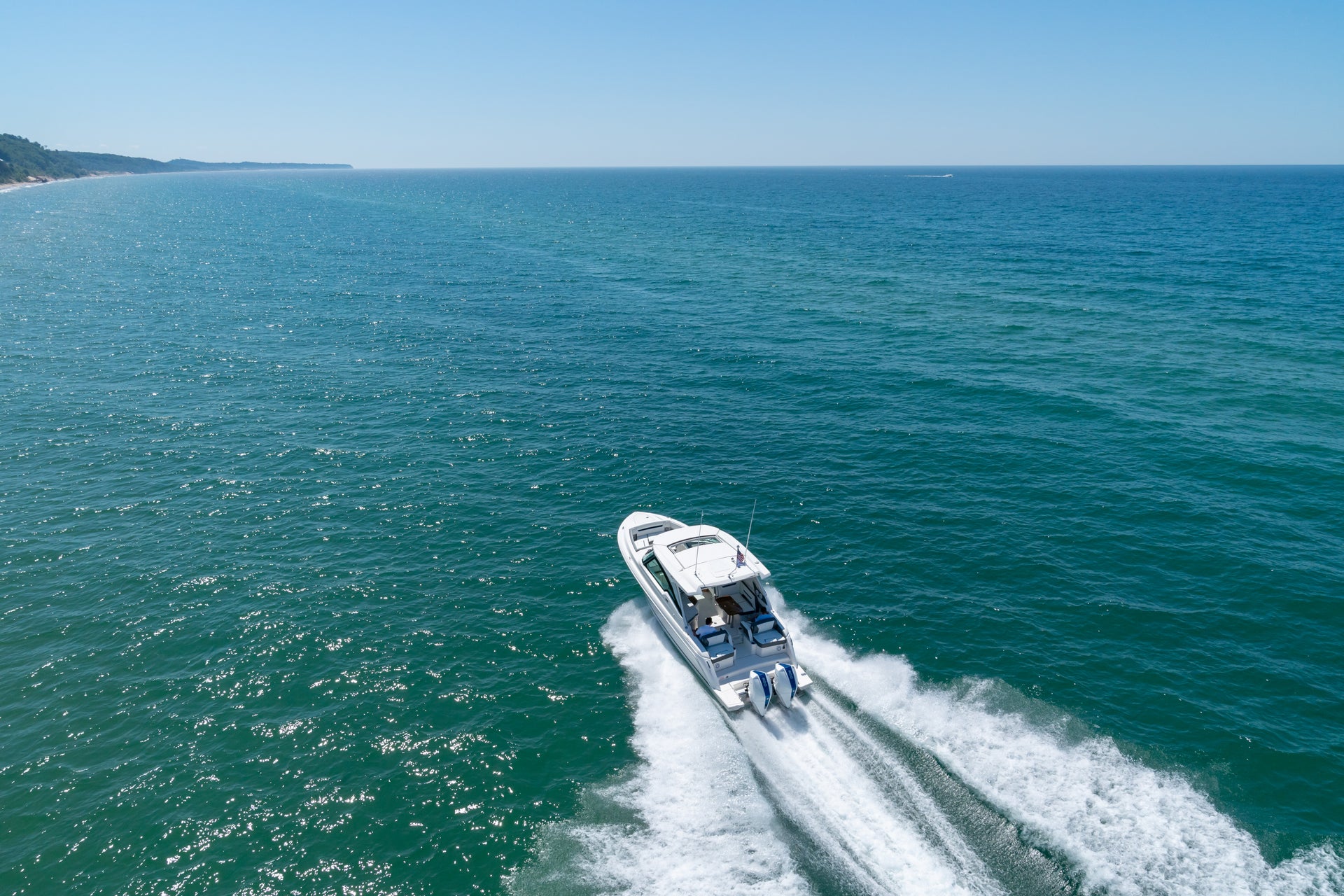 Tiara Yachts 34 LX — photo 7