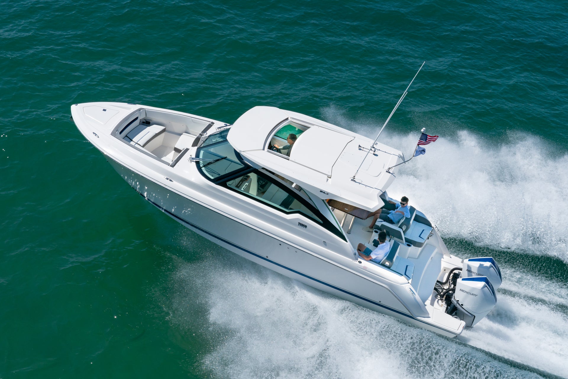 Tiara Yachts 34 LX — photo 8