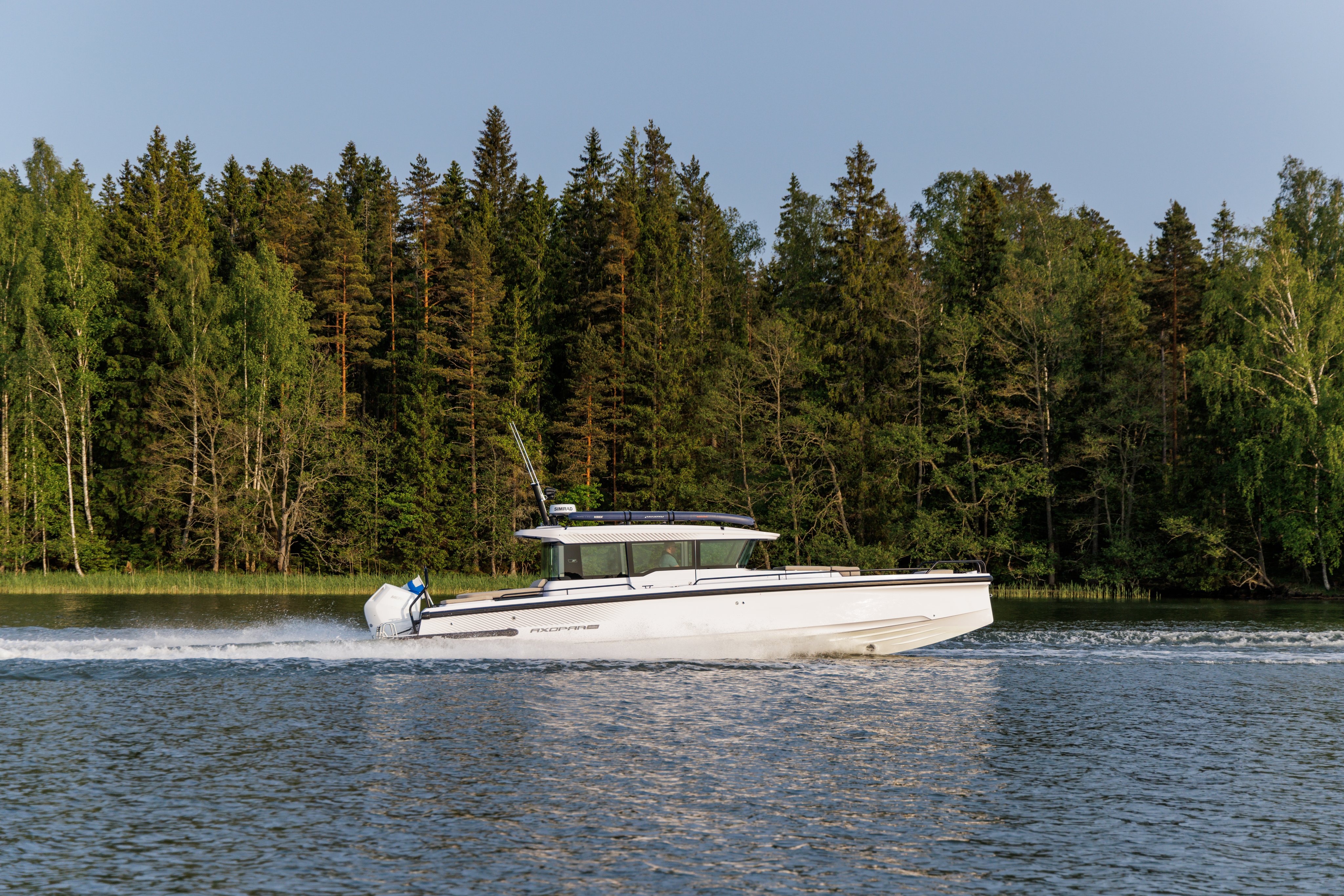 Axopar 37 XC Cross Cabin — photo 5
