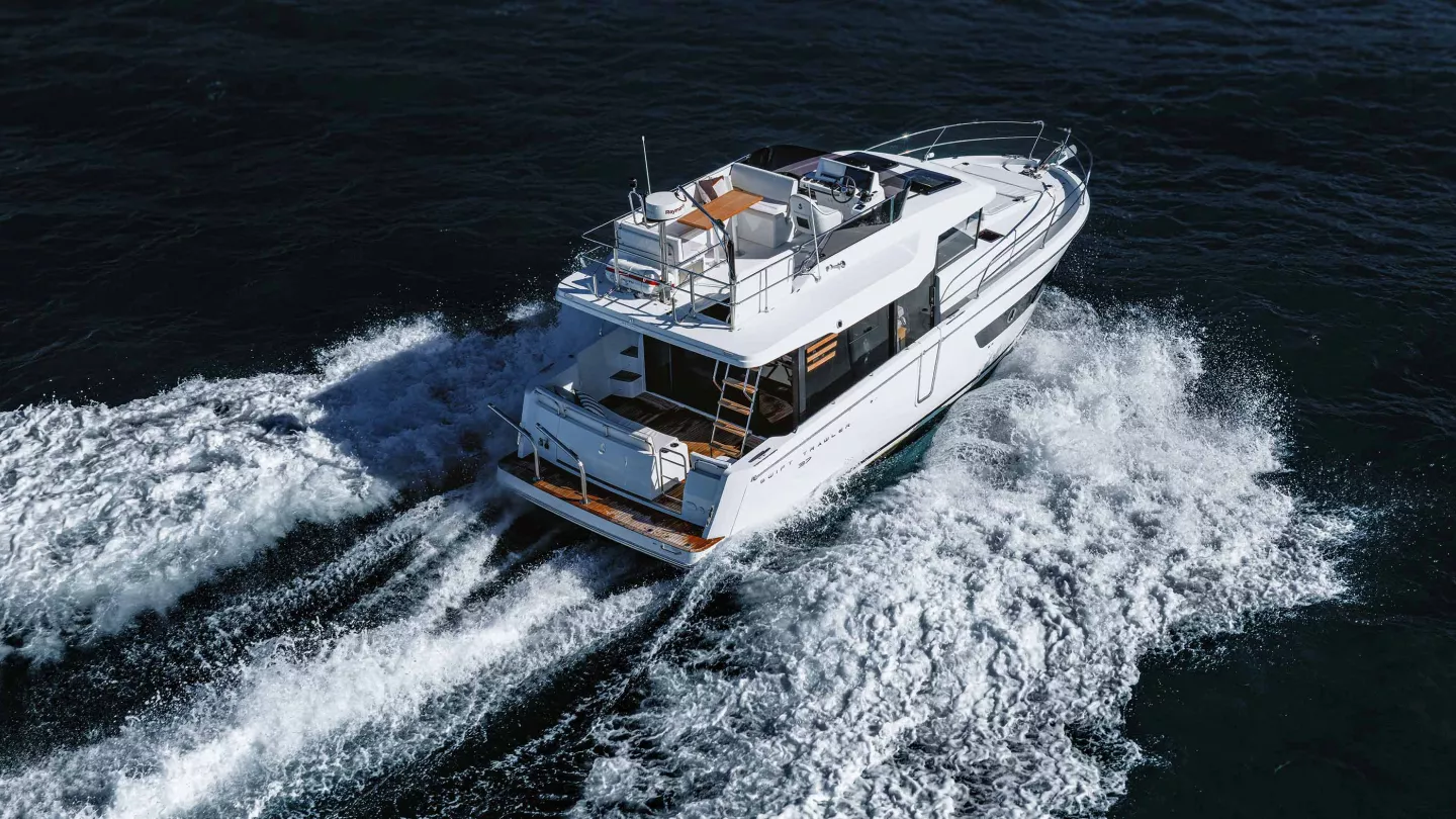 Beneteau Swift Trawler 37 Fly — photo 5