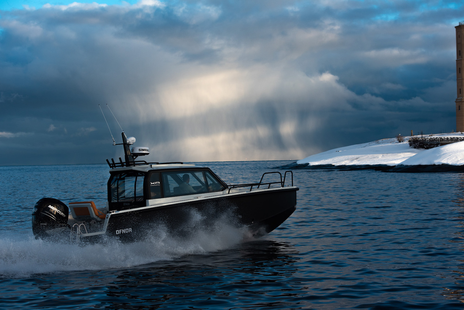 XO Boats DFNDR 8 — photo 5